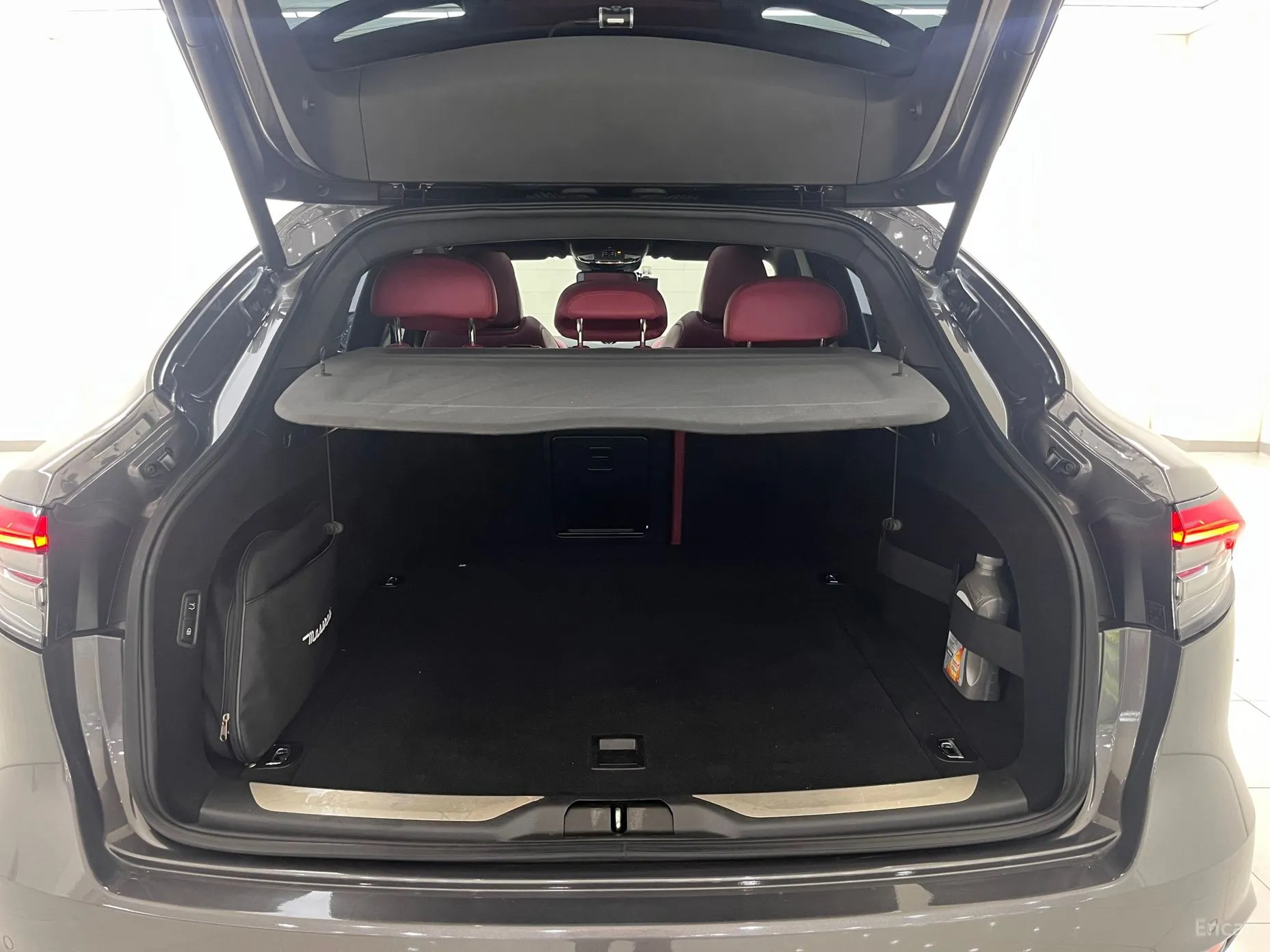 Maserati Levante превью 19