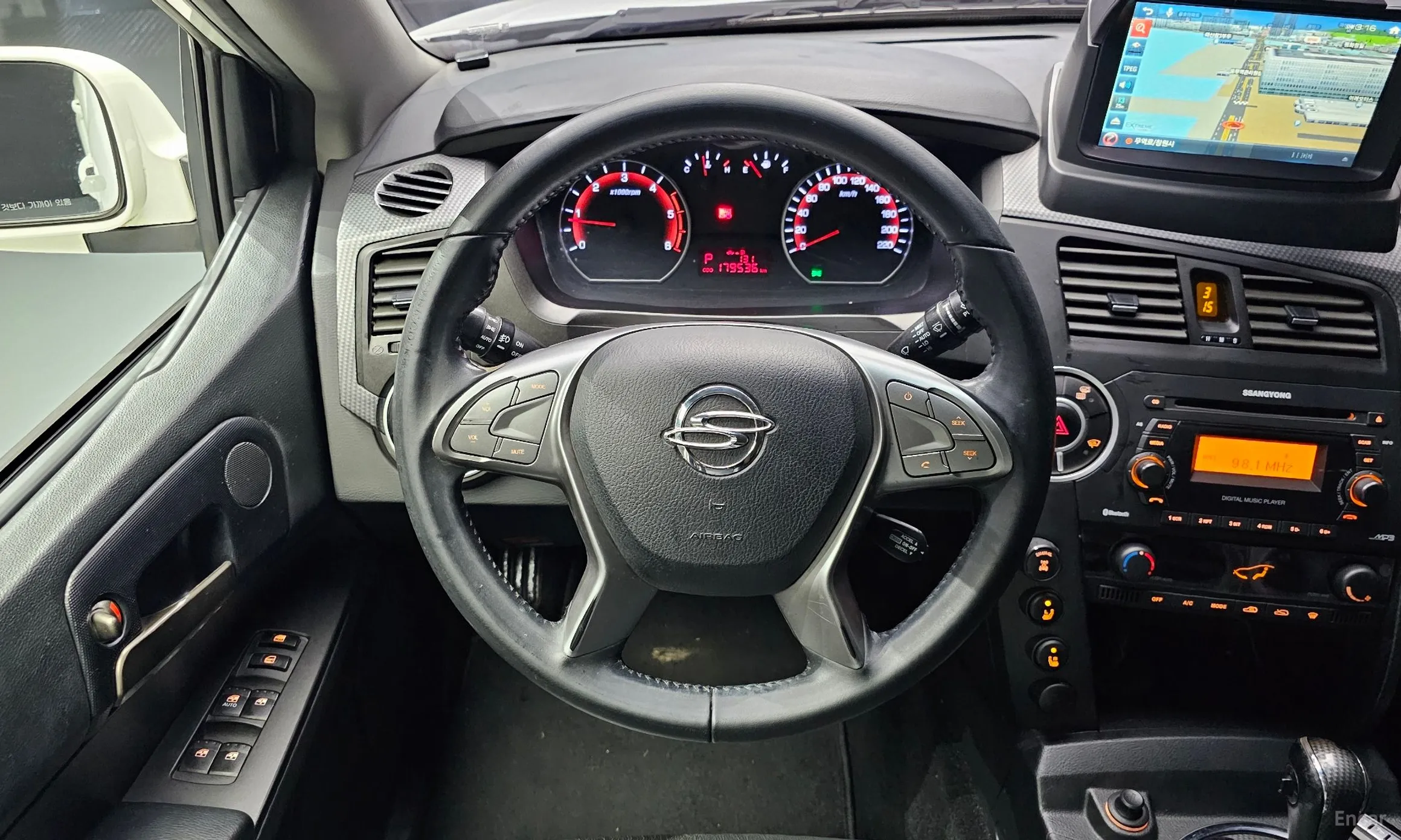 KG Mobility (SsangYong) Korando Sports превью 13