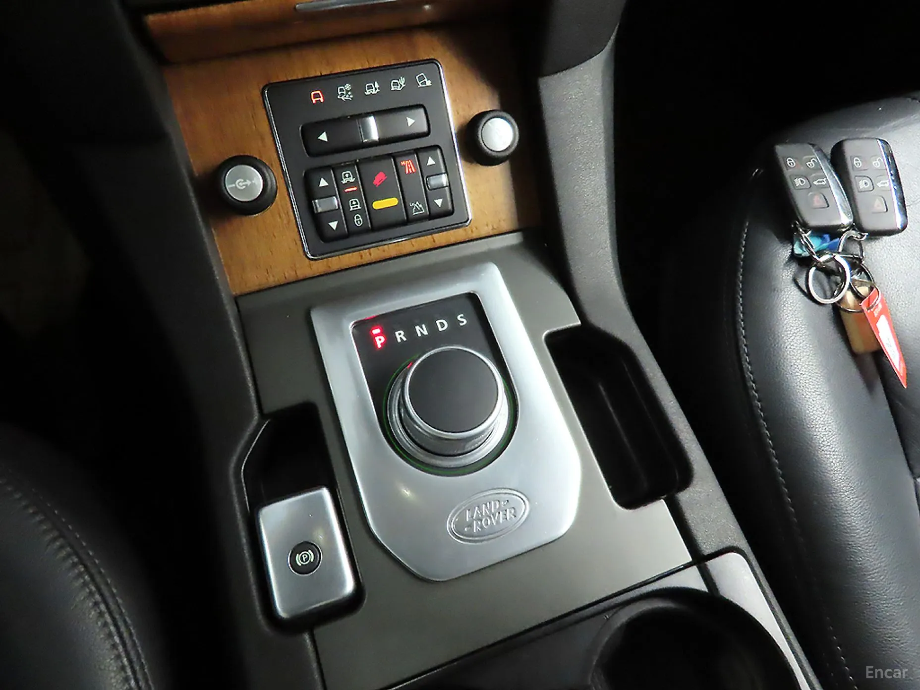 Land Rover Discovery 4 превью 13