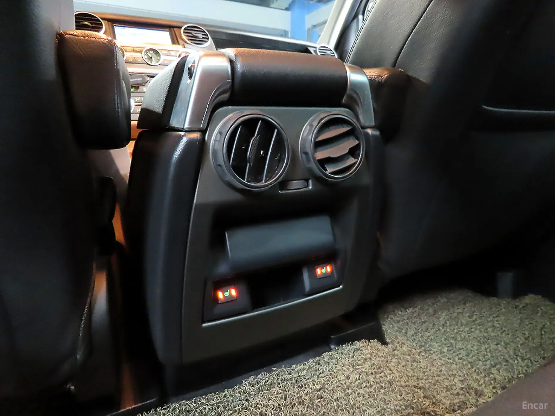 Land Rover Discovery 4 превью 16