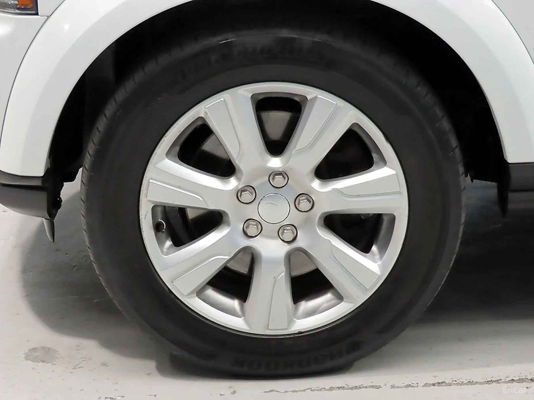 Land Rover Discovery 4 превью 19