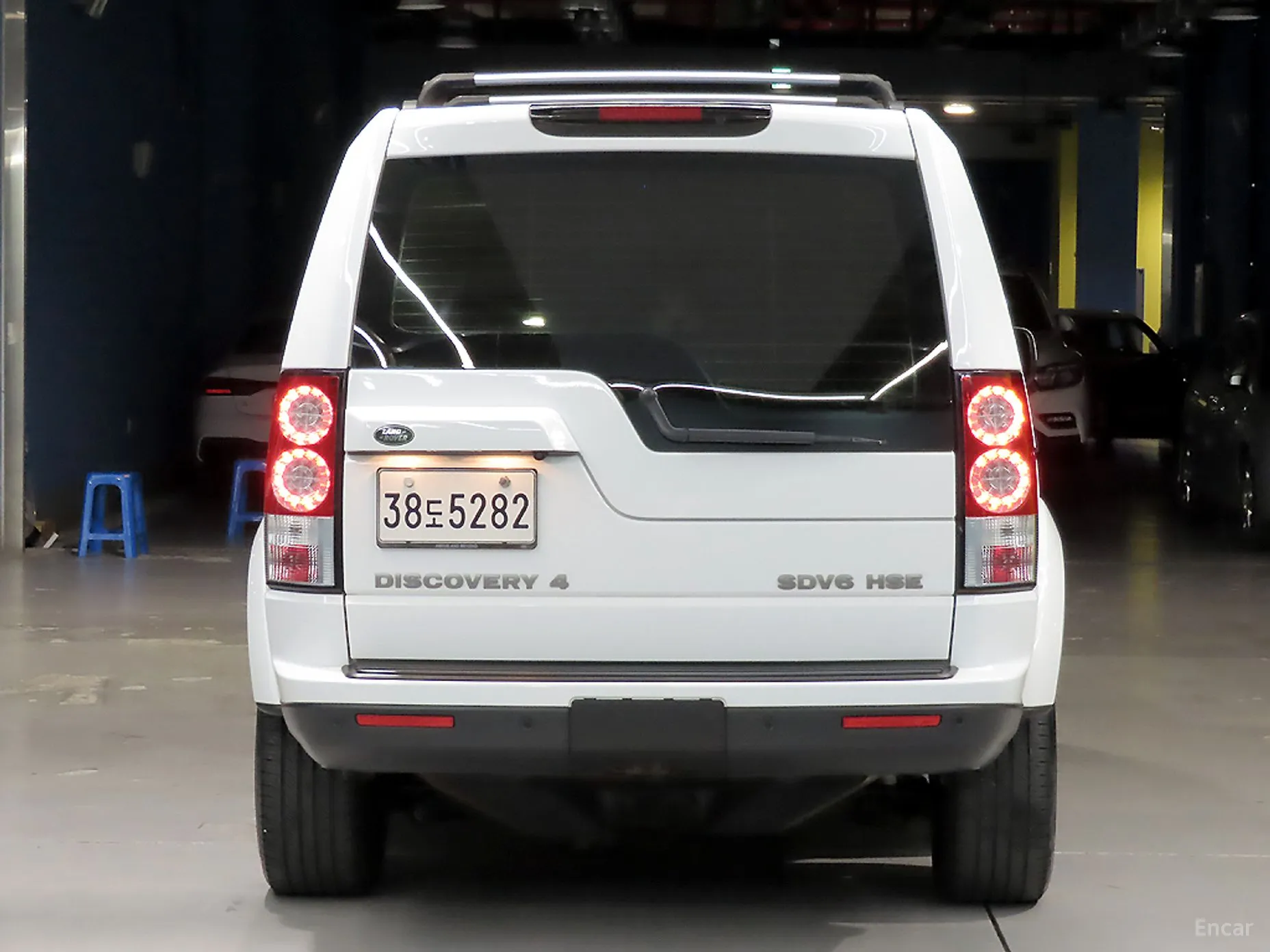 Land Rover Discovery 4 превью 3