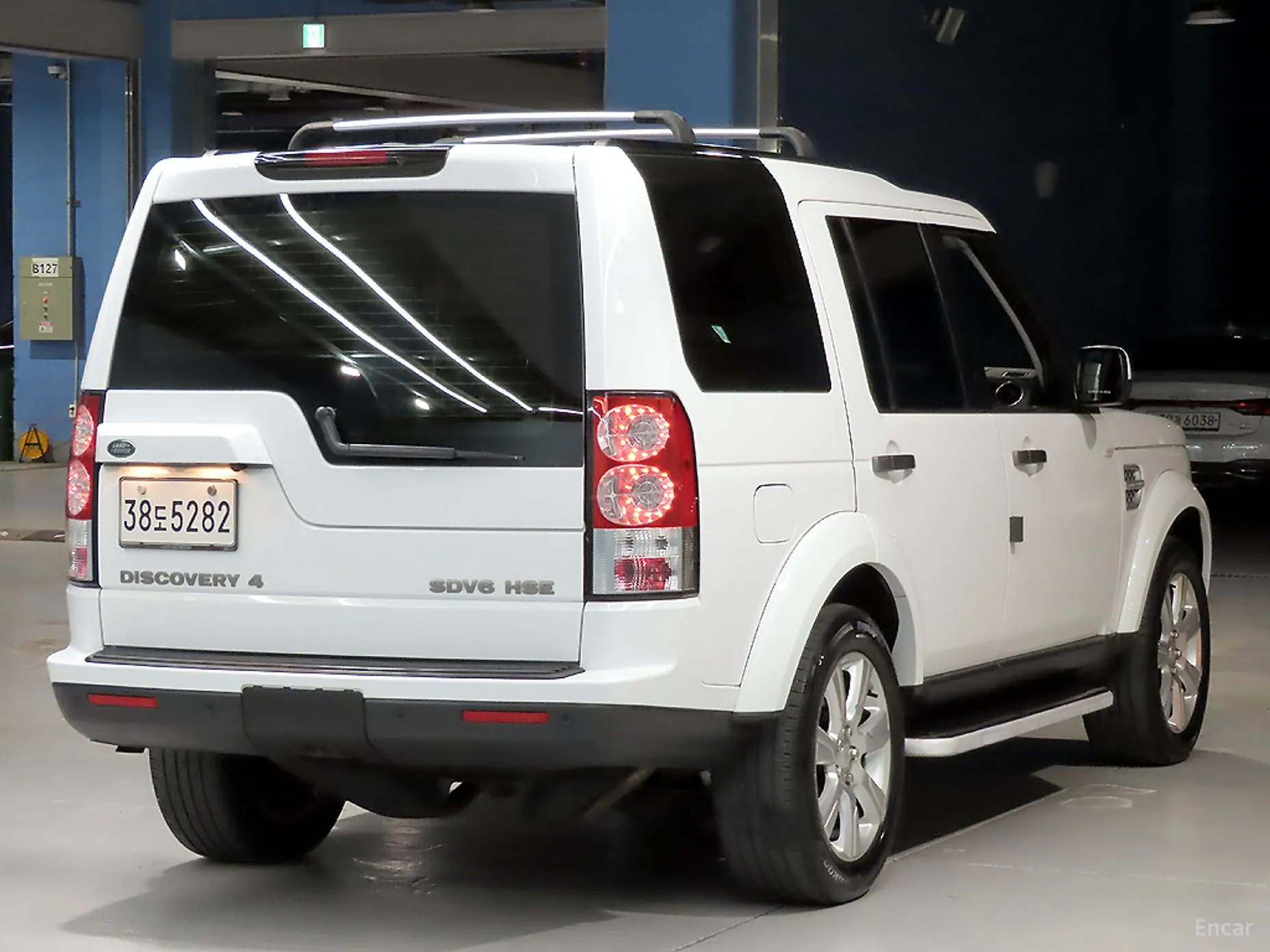 Land Rover Discovery 4 превью 4