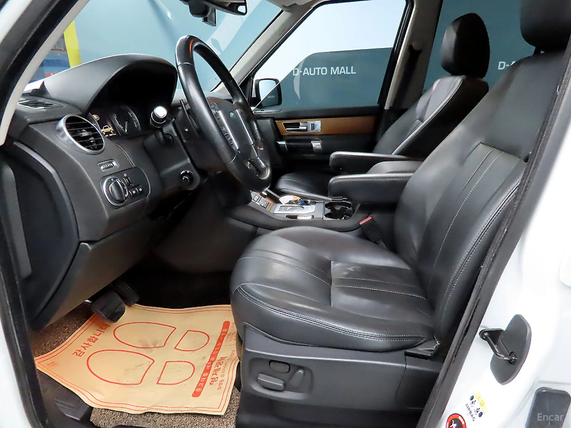 Land Rover Discovery 4 превью 6