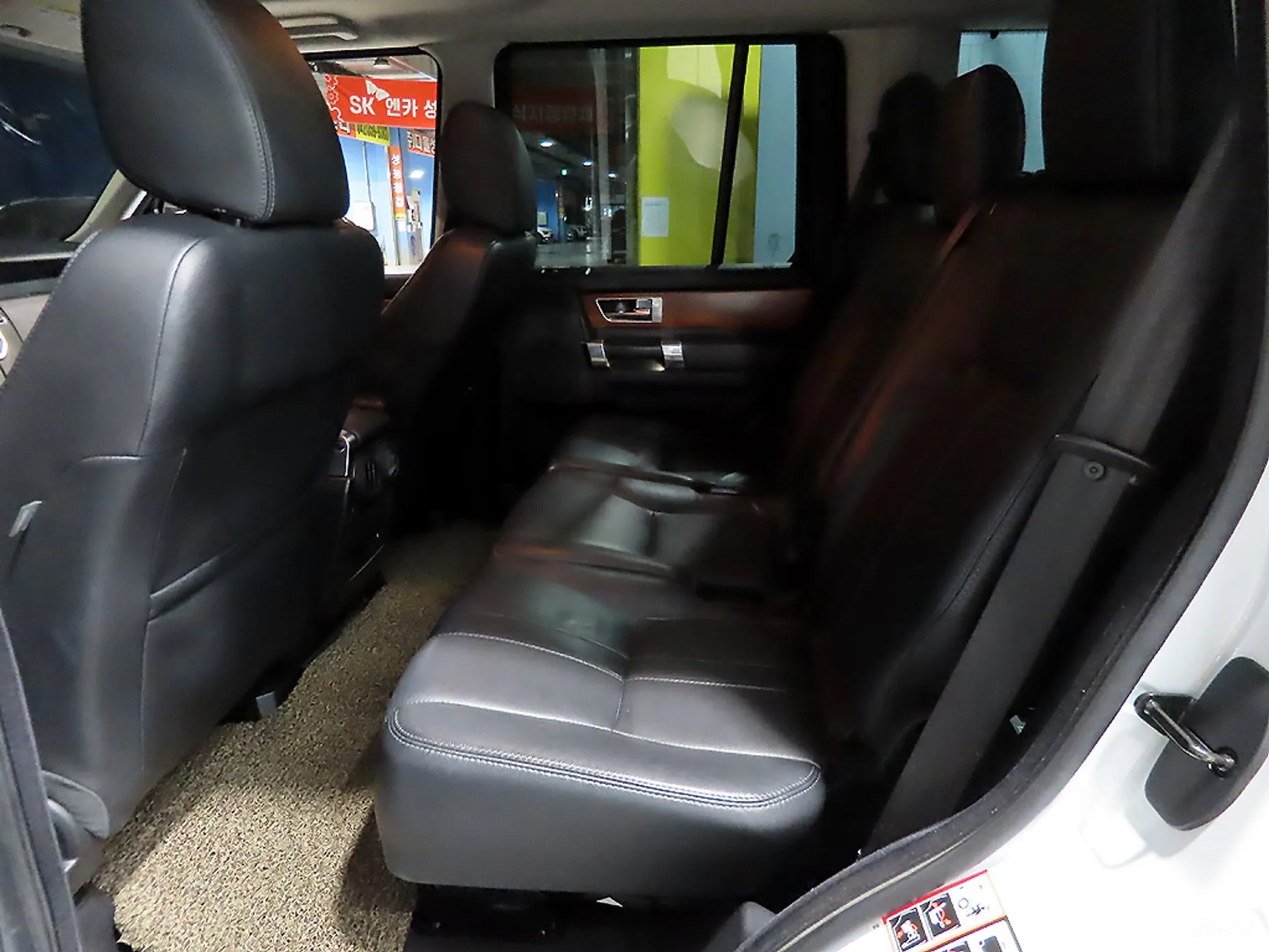 Land Rover Discovery 4 превью 7