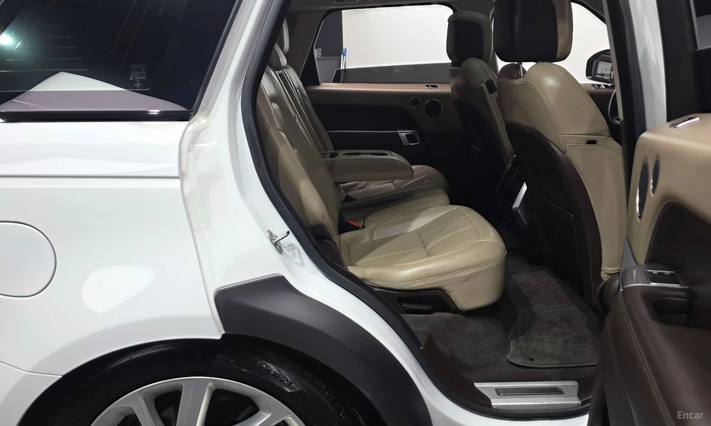 Land Rover Range Rover Sport 2nd Generation превью 12