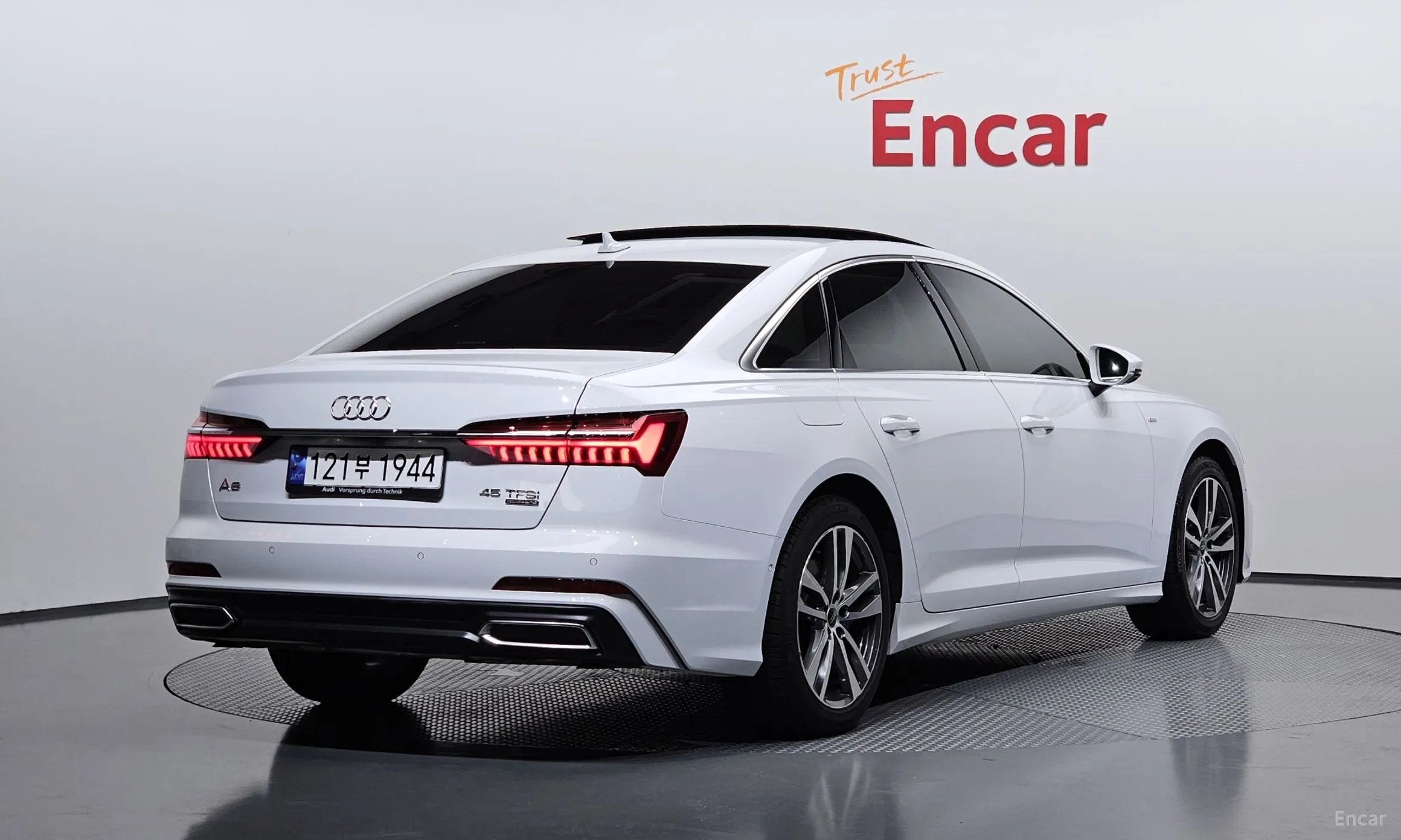 Audi A6 (C8) превью 2