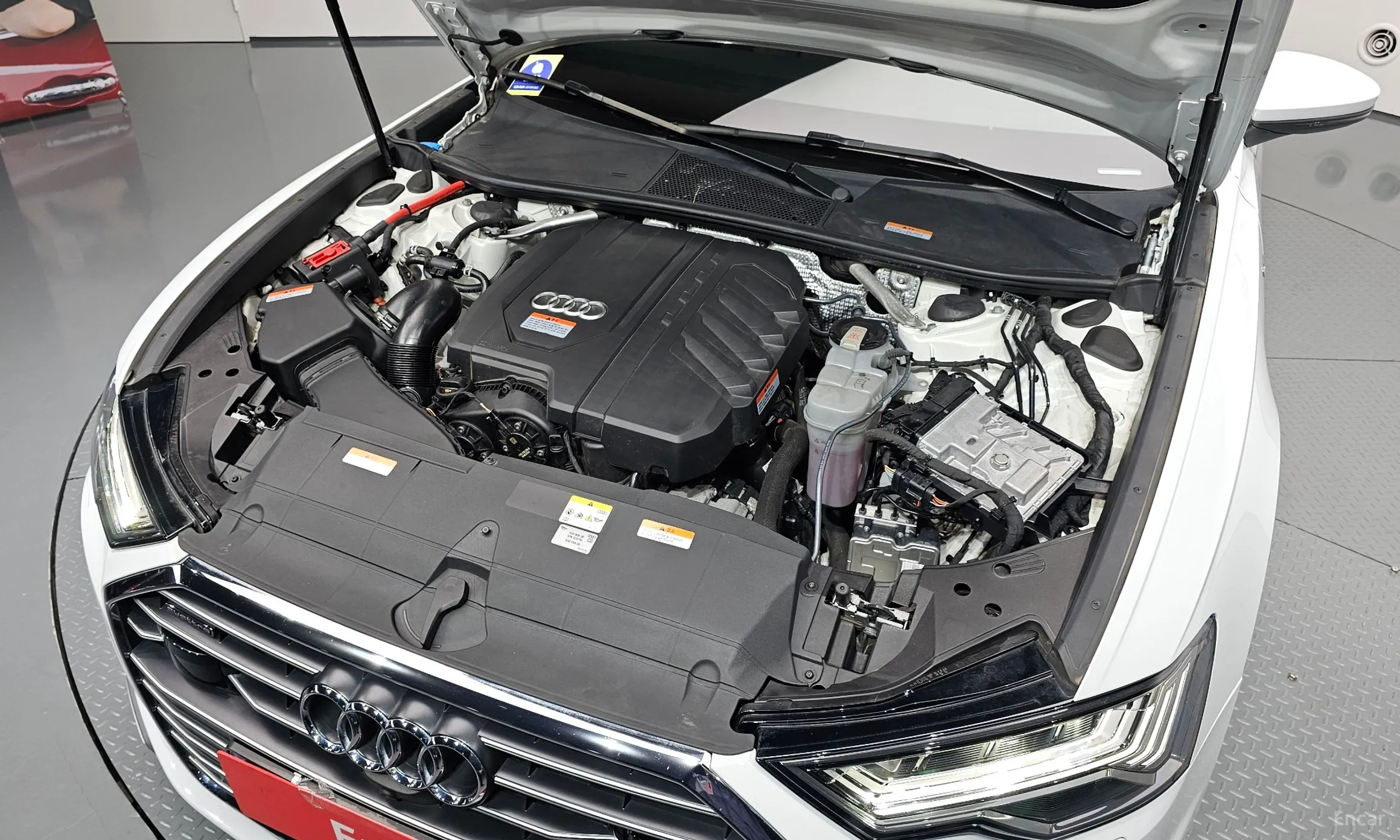 Audi A6 (C8) превью 6