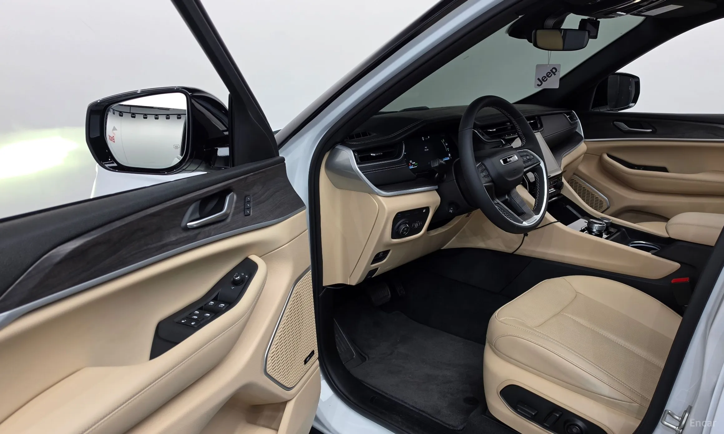 Jeep Grand Cherokee (WL) превью 10