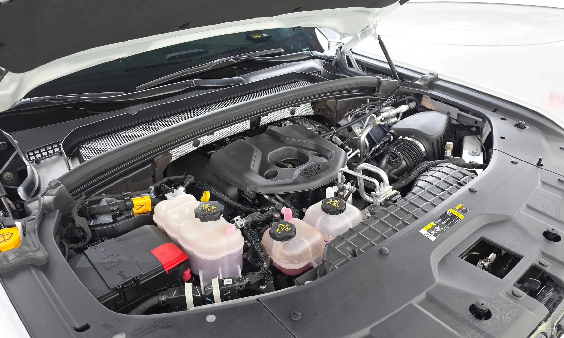 Jeep Grand Cherokee (WL) превью 6