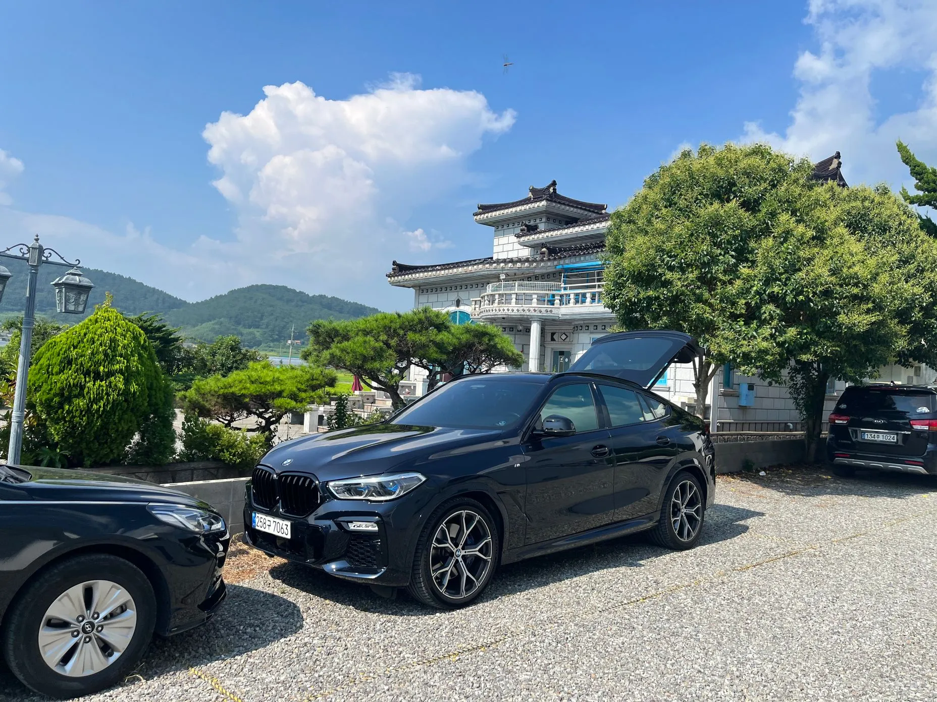 BMW X6 (G06) превью 10
