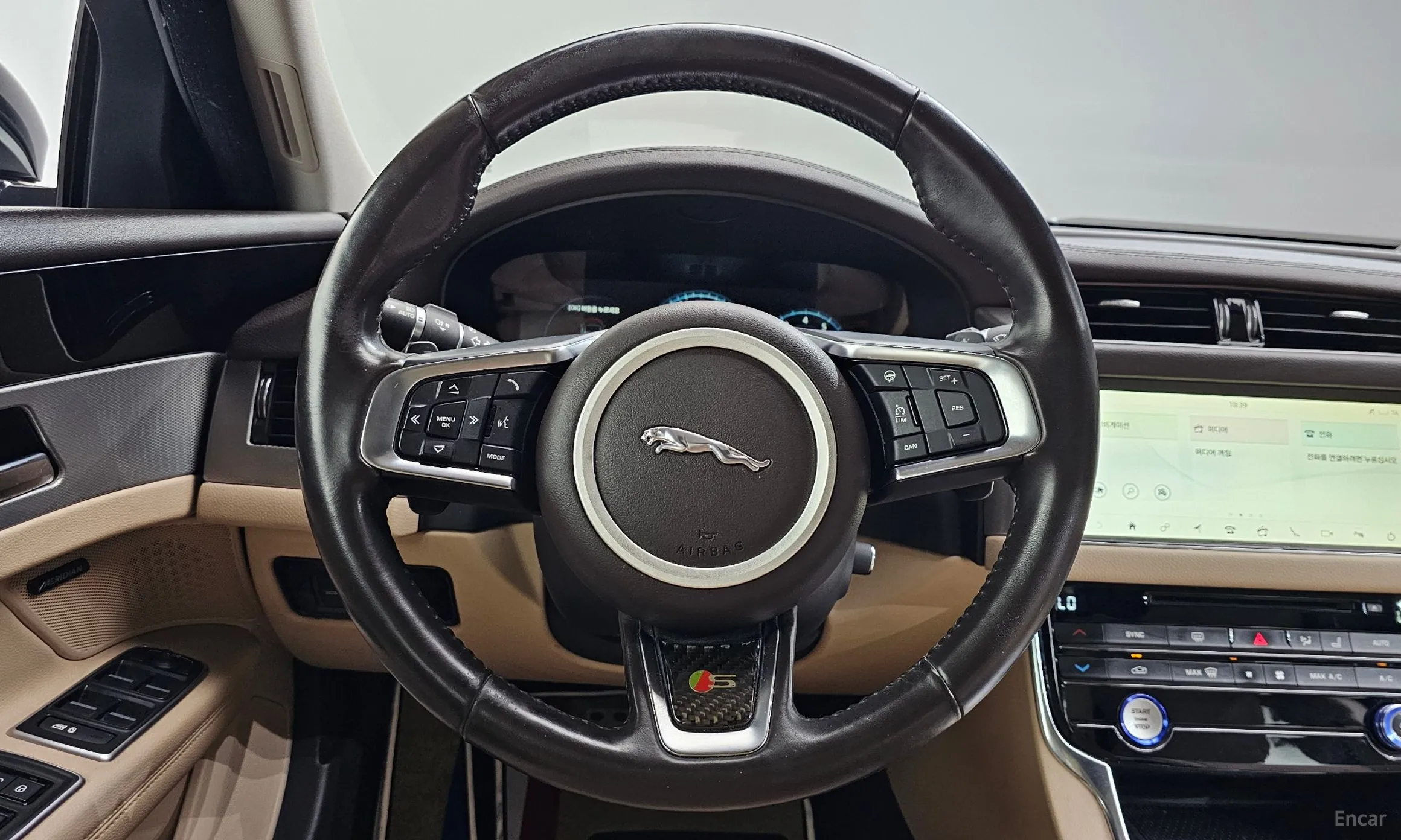 Jaguar XF (x260) превью 14