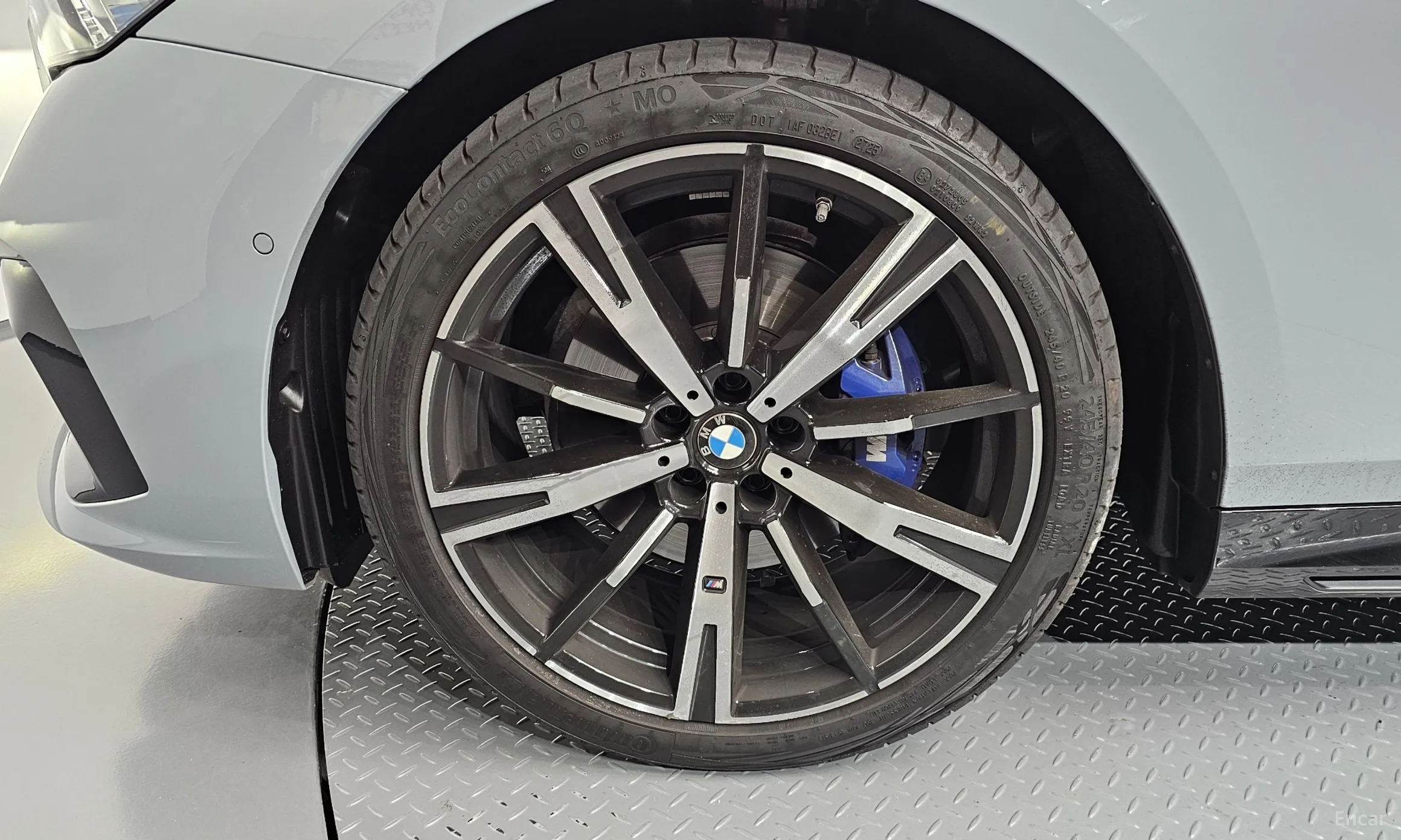 BMW 5 Series (G60) превью 5