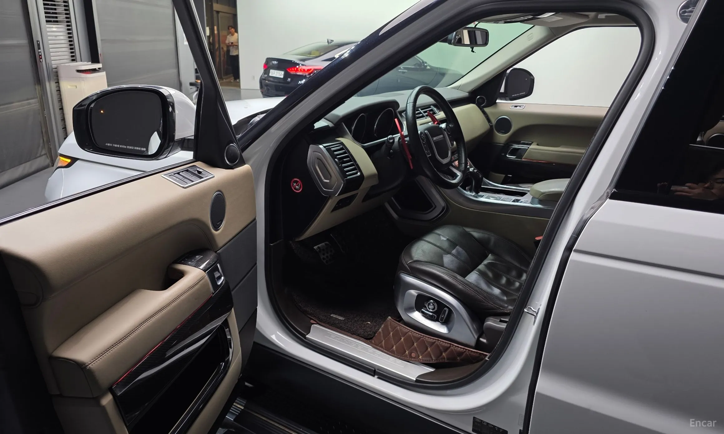Land Rover Range Rover Sport 2nd Generation превью 10
