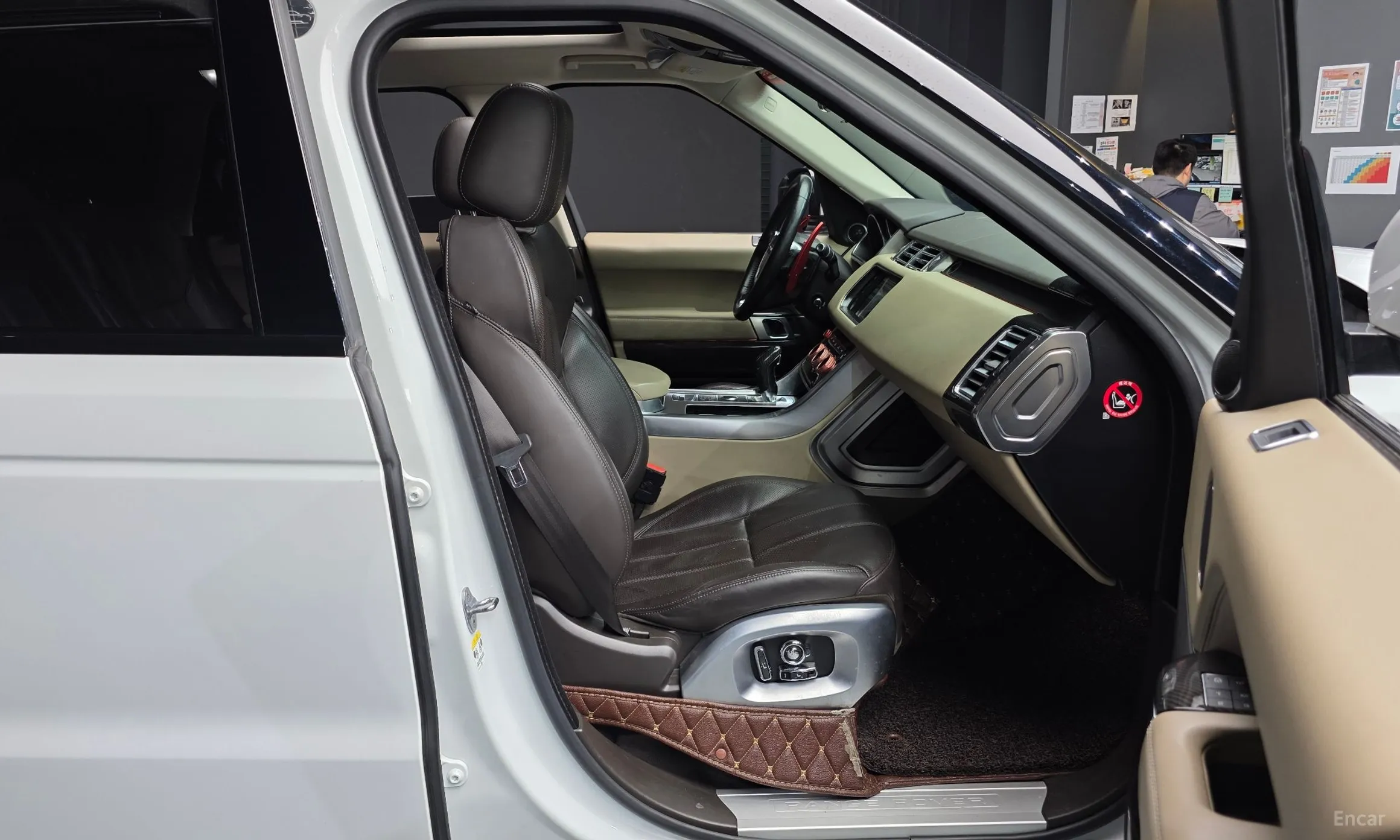 Land Rover Range Rover Sport 2nd Generation превью 12