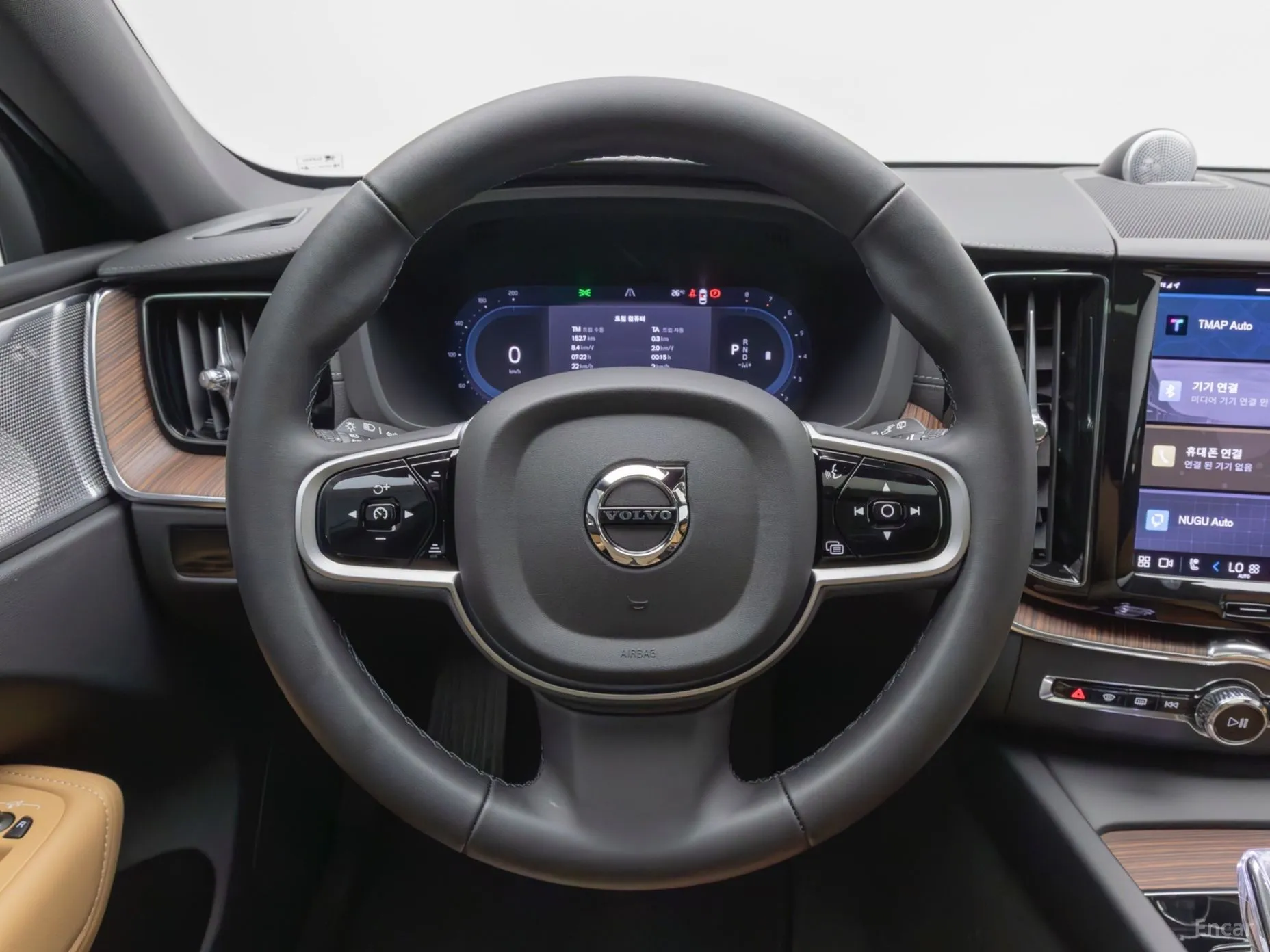 Volvo XC60 Gen 2 превью 13