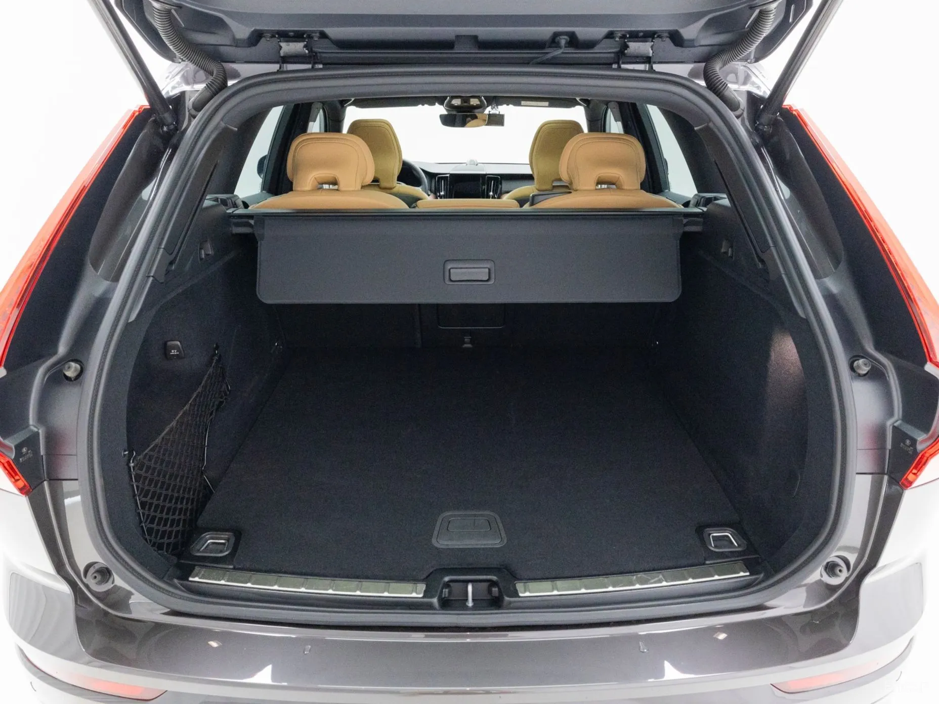 Volvo XC60 Gen 2 превью 19