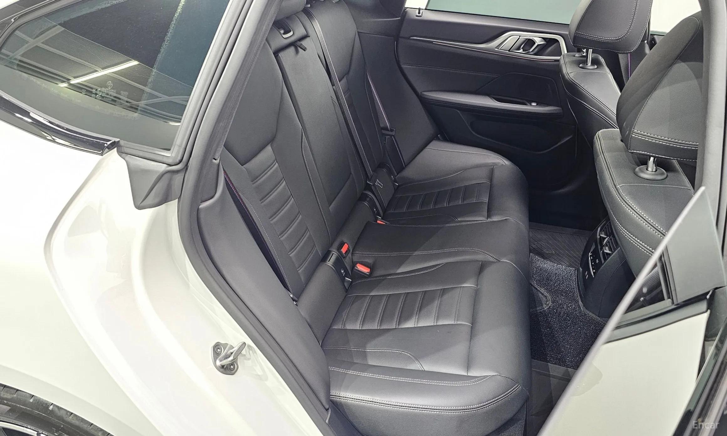BMW Series 4 (G22) превью 11