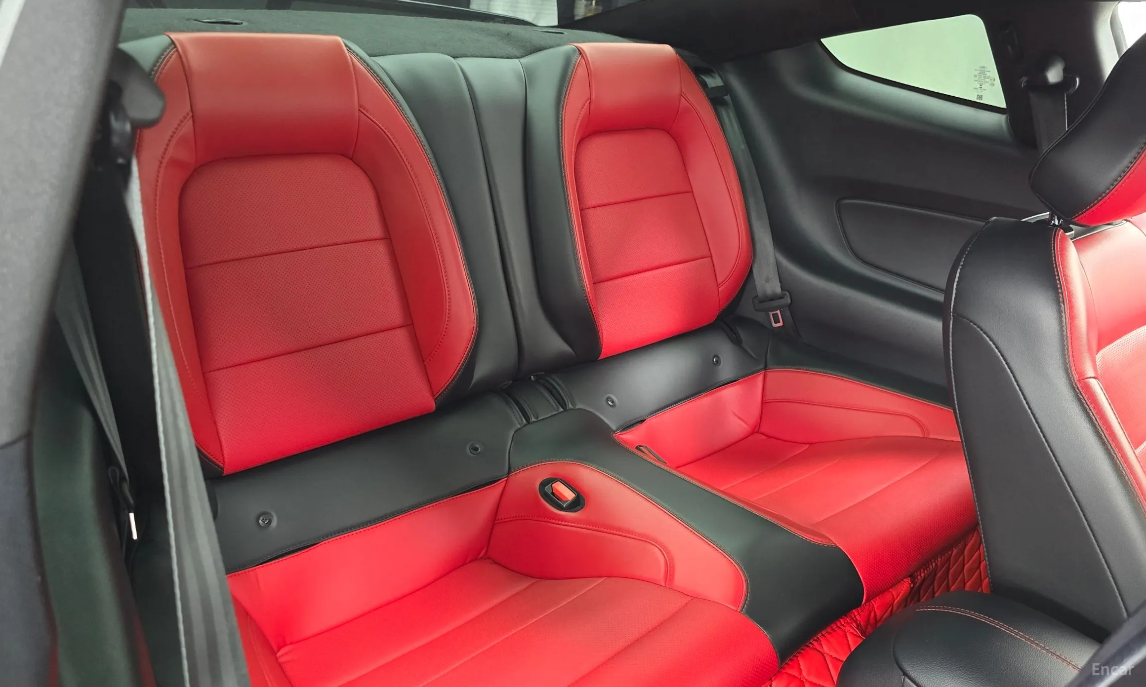 Ford Mustang превью 11