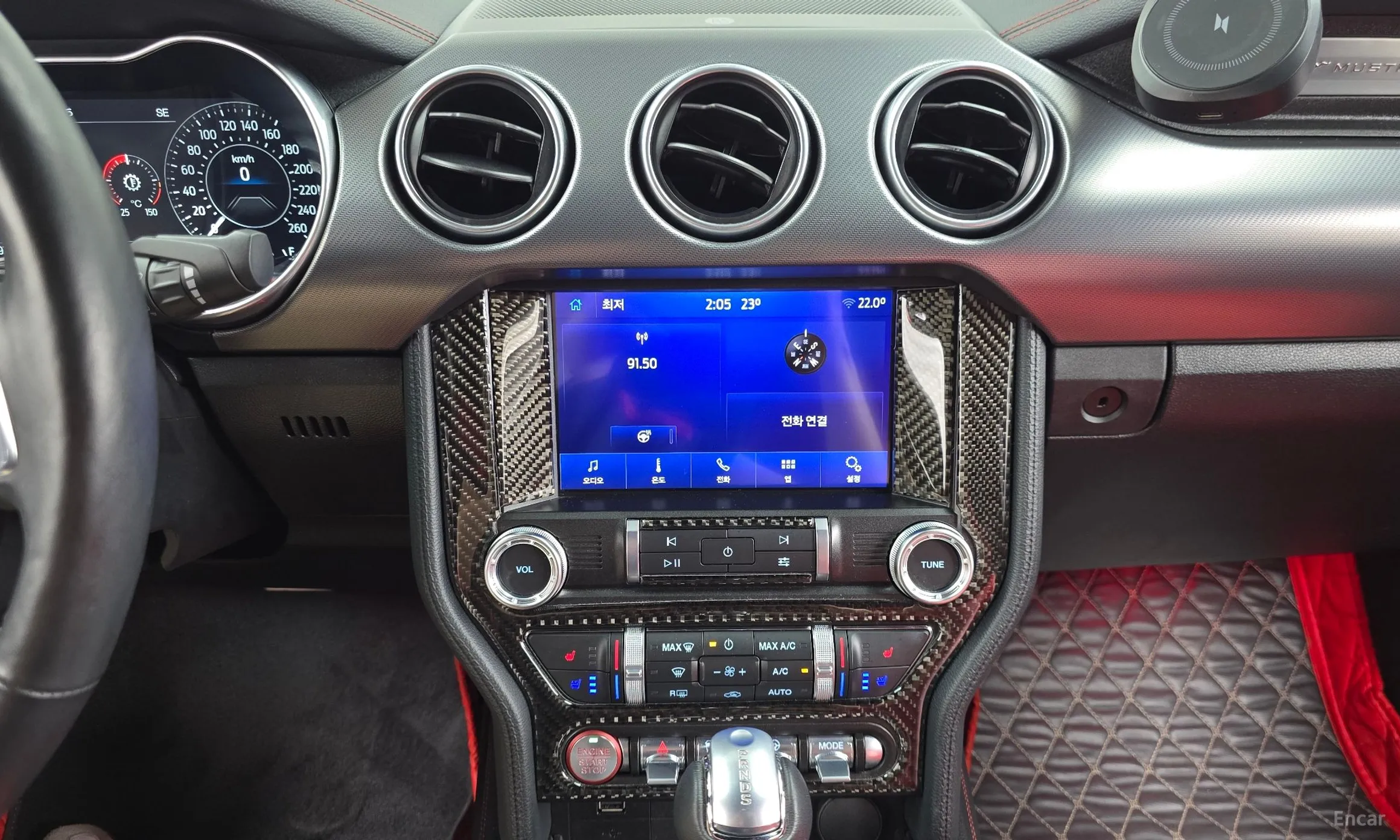 Ford Mustang превью 13