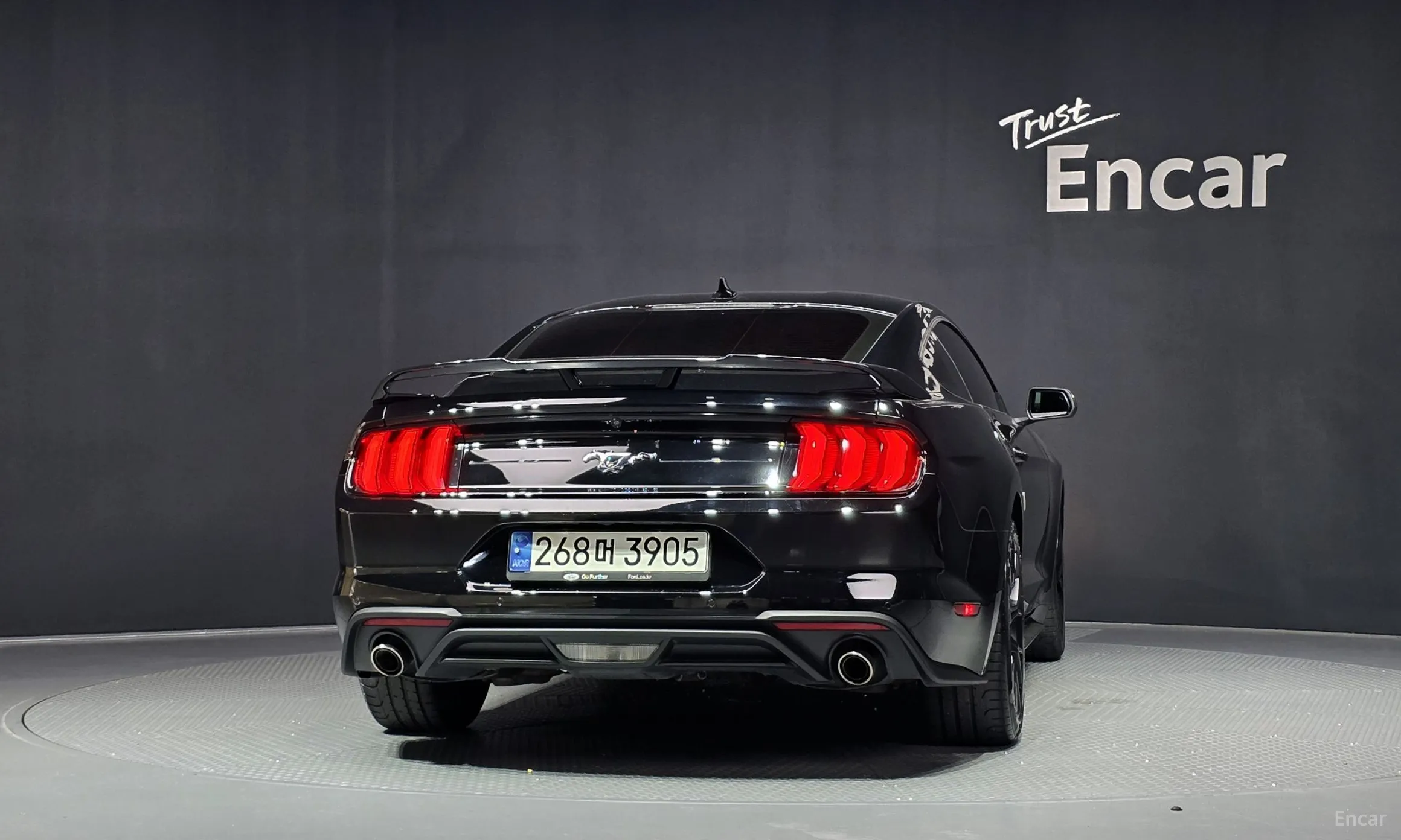 Ford Mustang превью 4