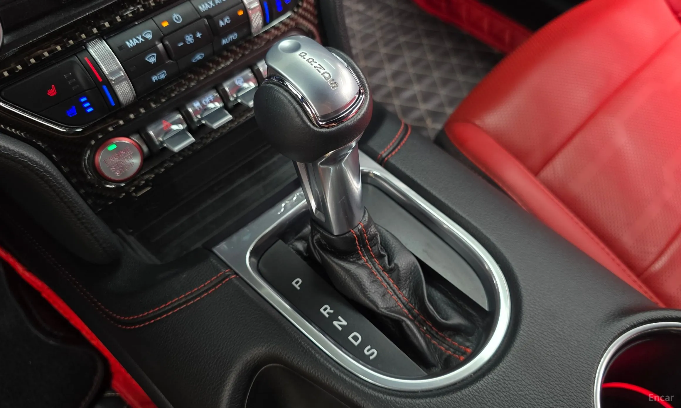 Ford Mustang превью 9