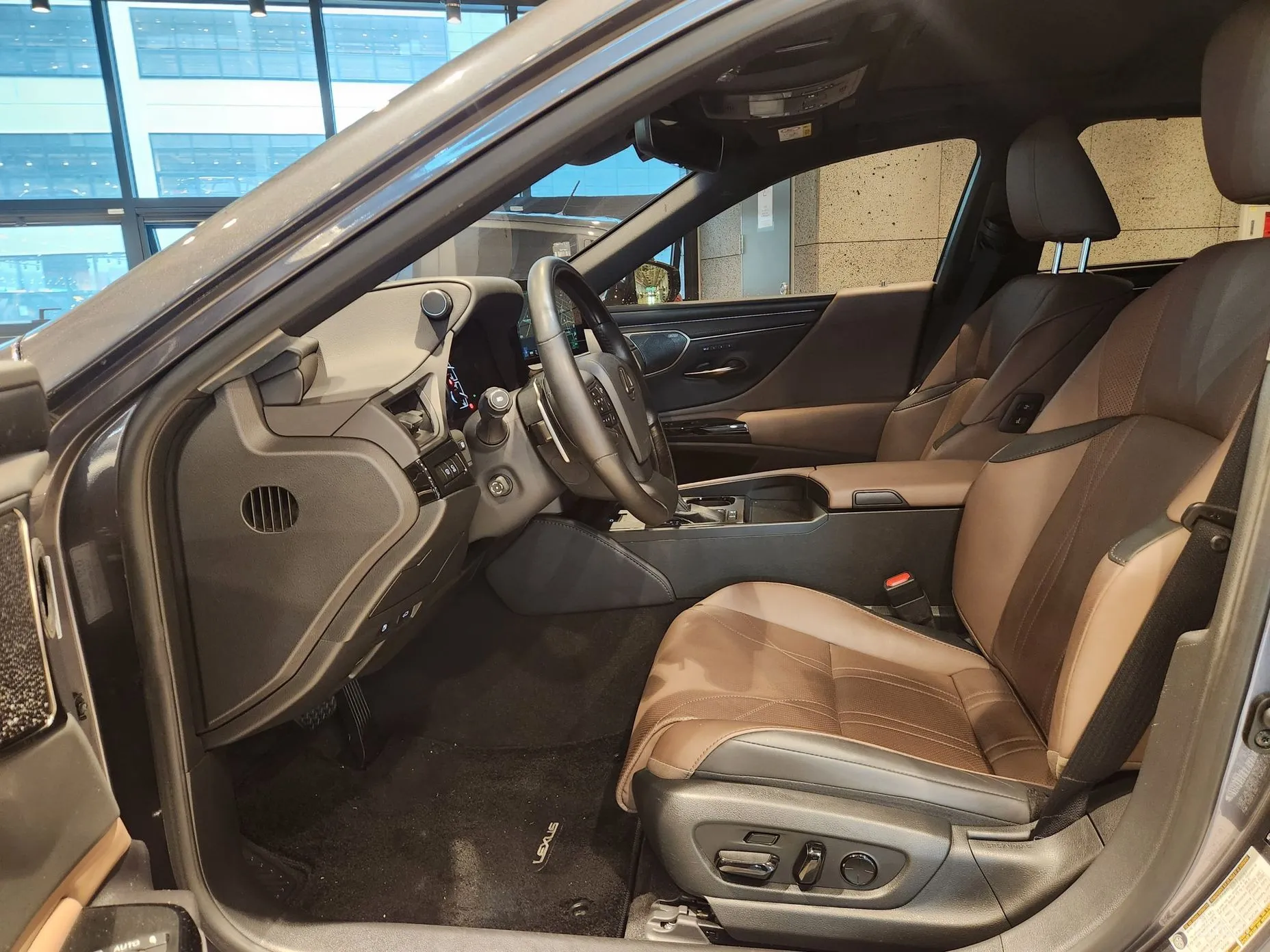 Lexus ES300h 7th Generation превью 12