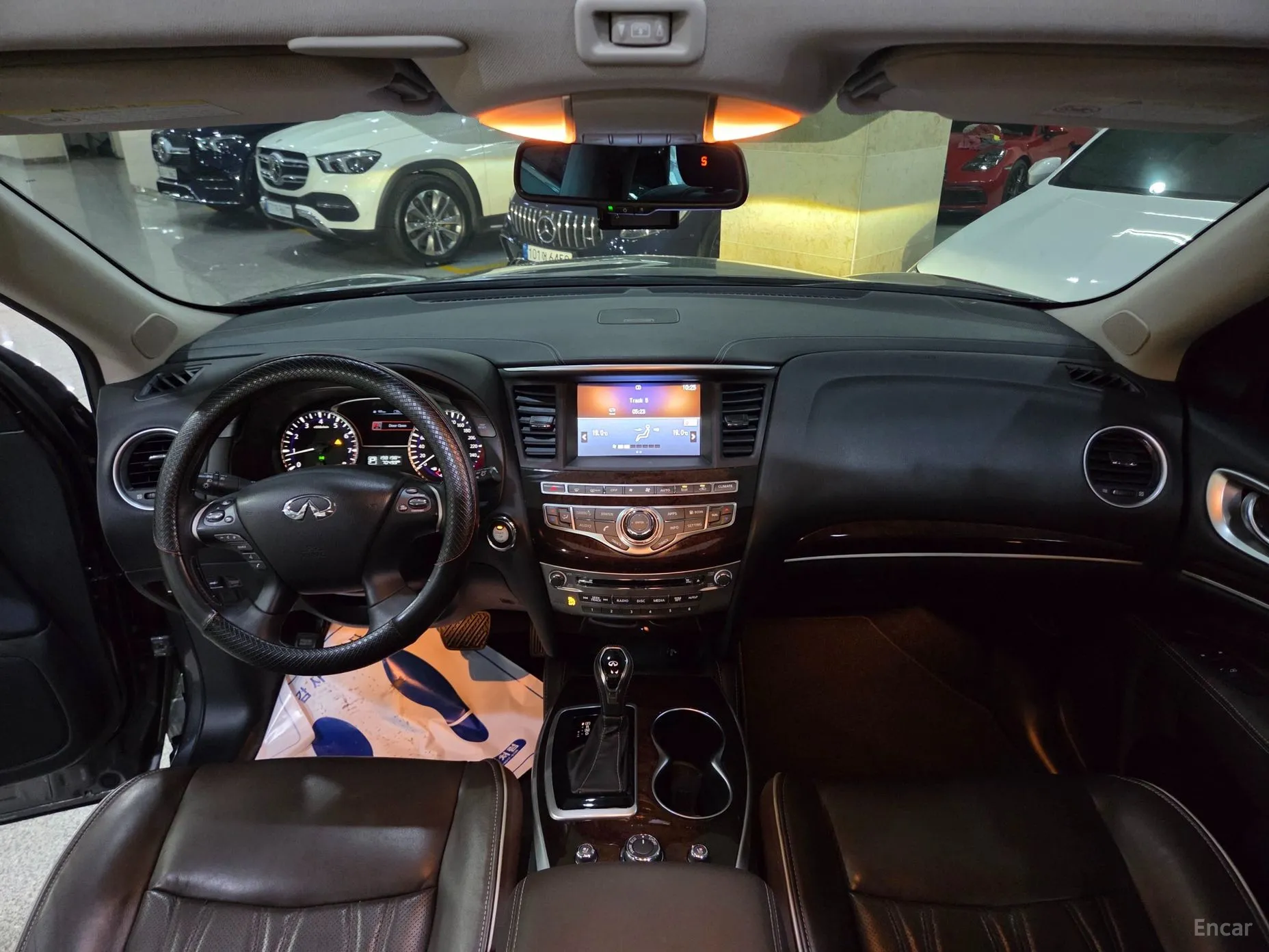 Infiniti QX60 превью 9