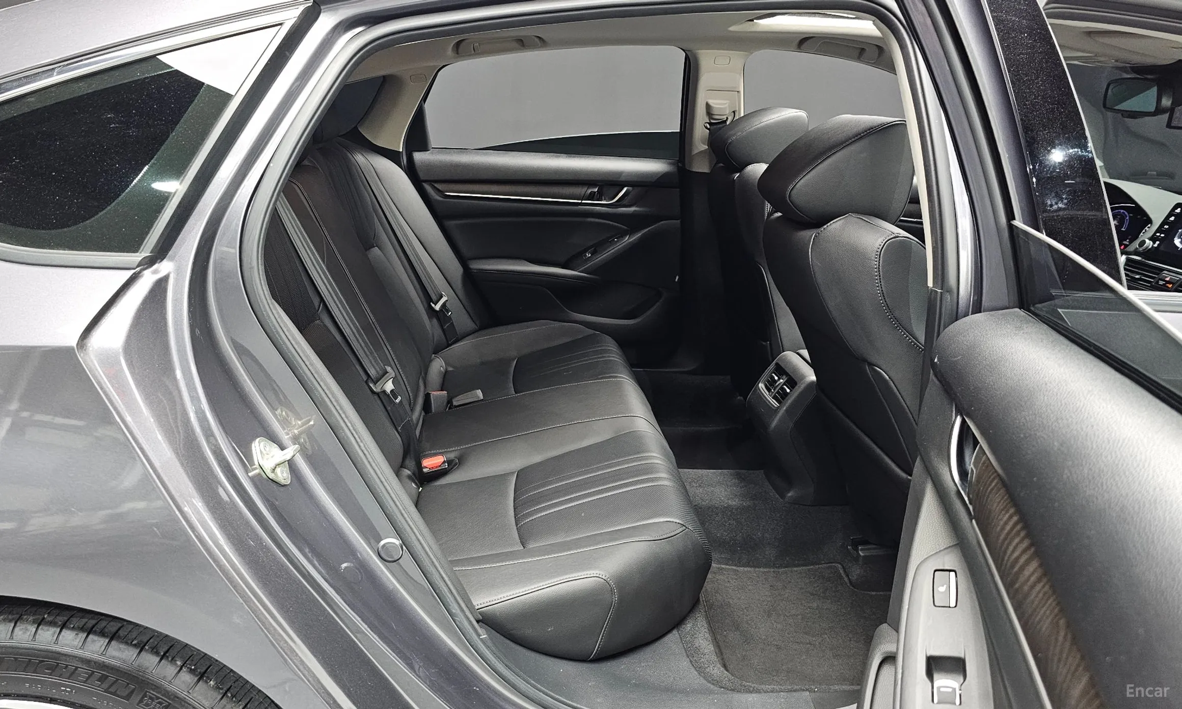 Honda Accord 10th Generation превью 11