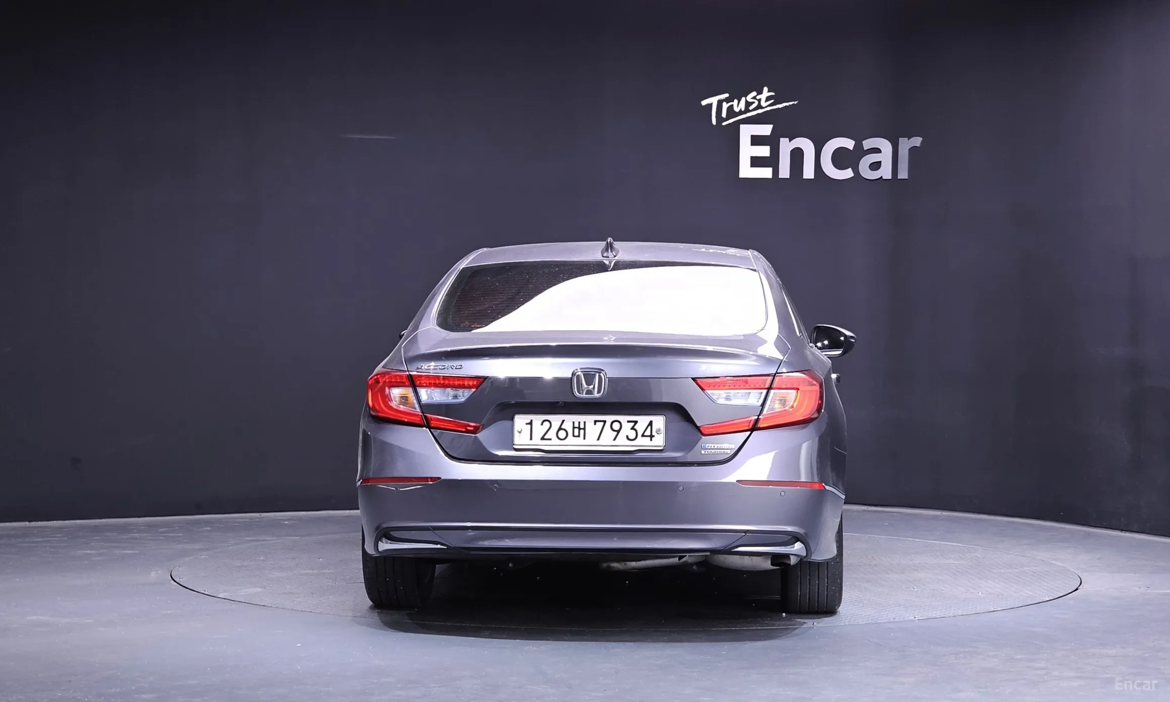 Honda Accord 10th Generation превью 4
