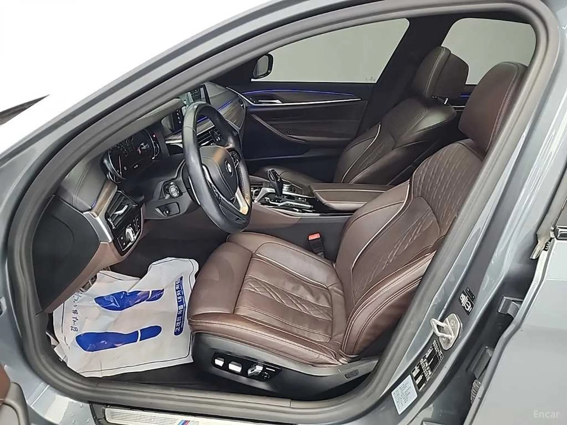 BMW 5 Series (G30) превью 11