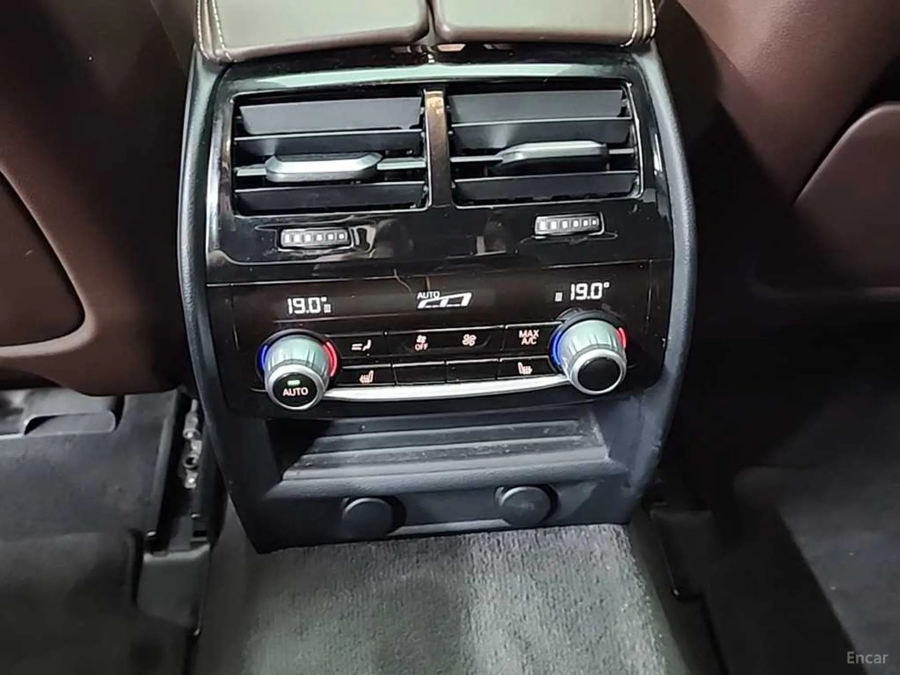 BMW 5 Series (G30) превью 13