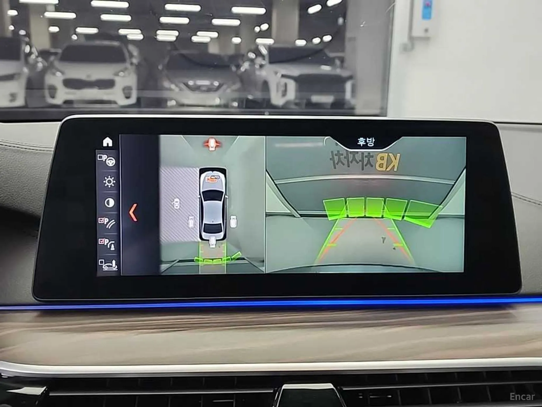 BMW 5 Series (G30) превью 16