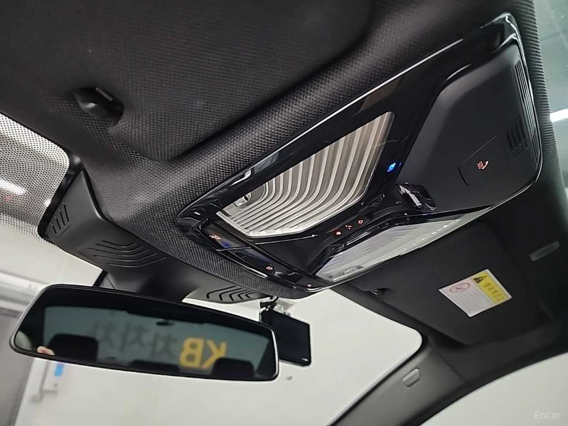 BMW 5 Series (G30) превью 17