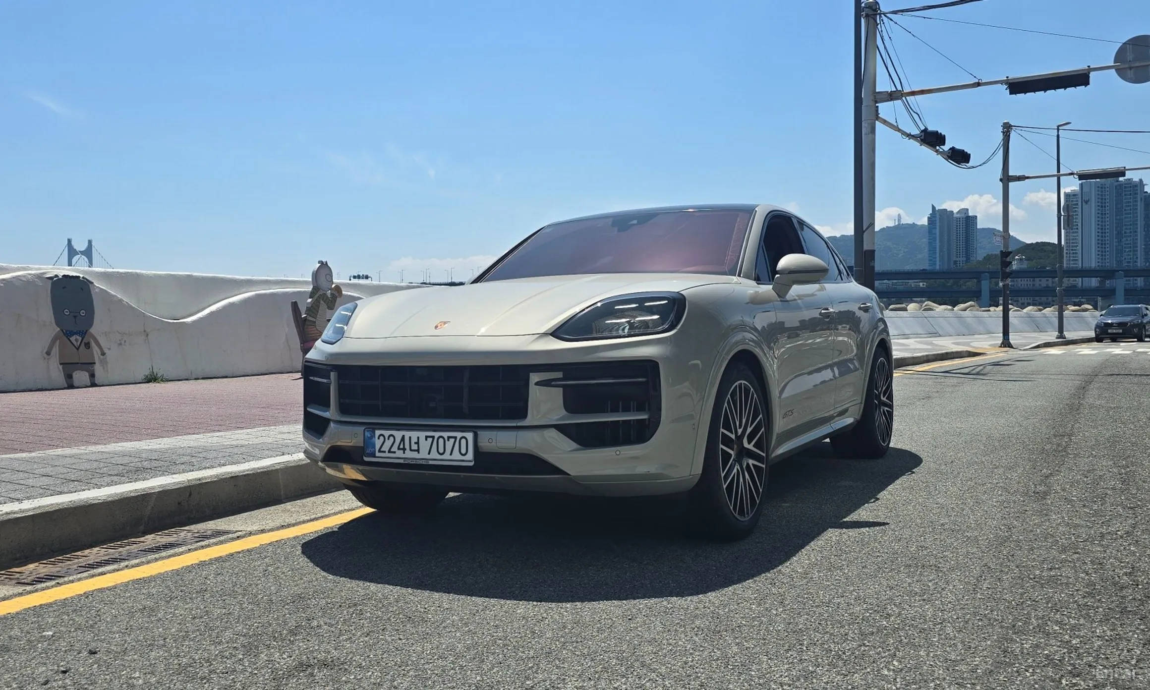 Porsche Cayenne (PO536) превью 7