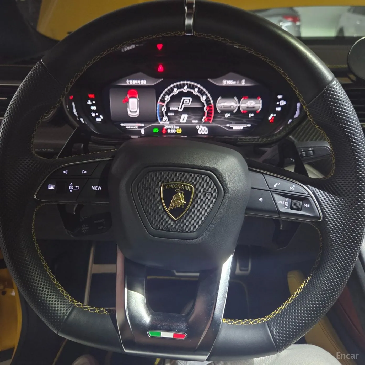 Lamborghini Urus превью 9