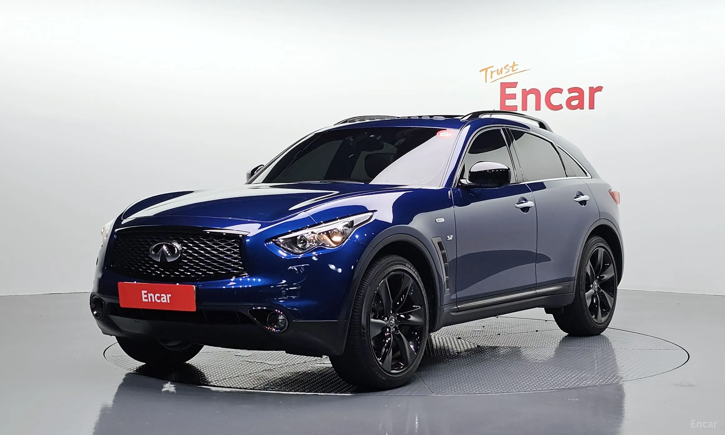 Infiniti QX70