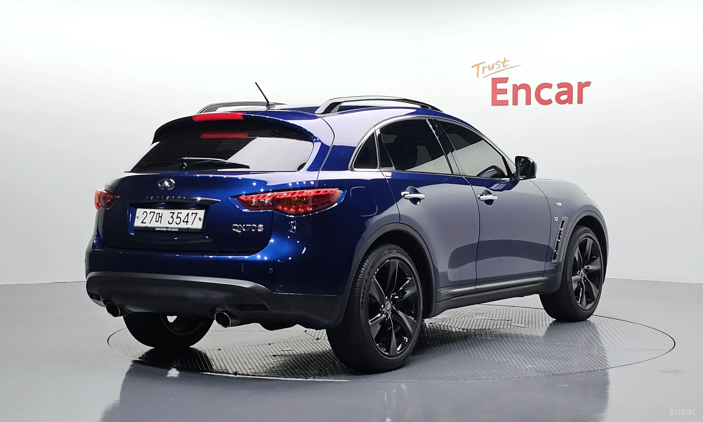Infiniti QX70