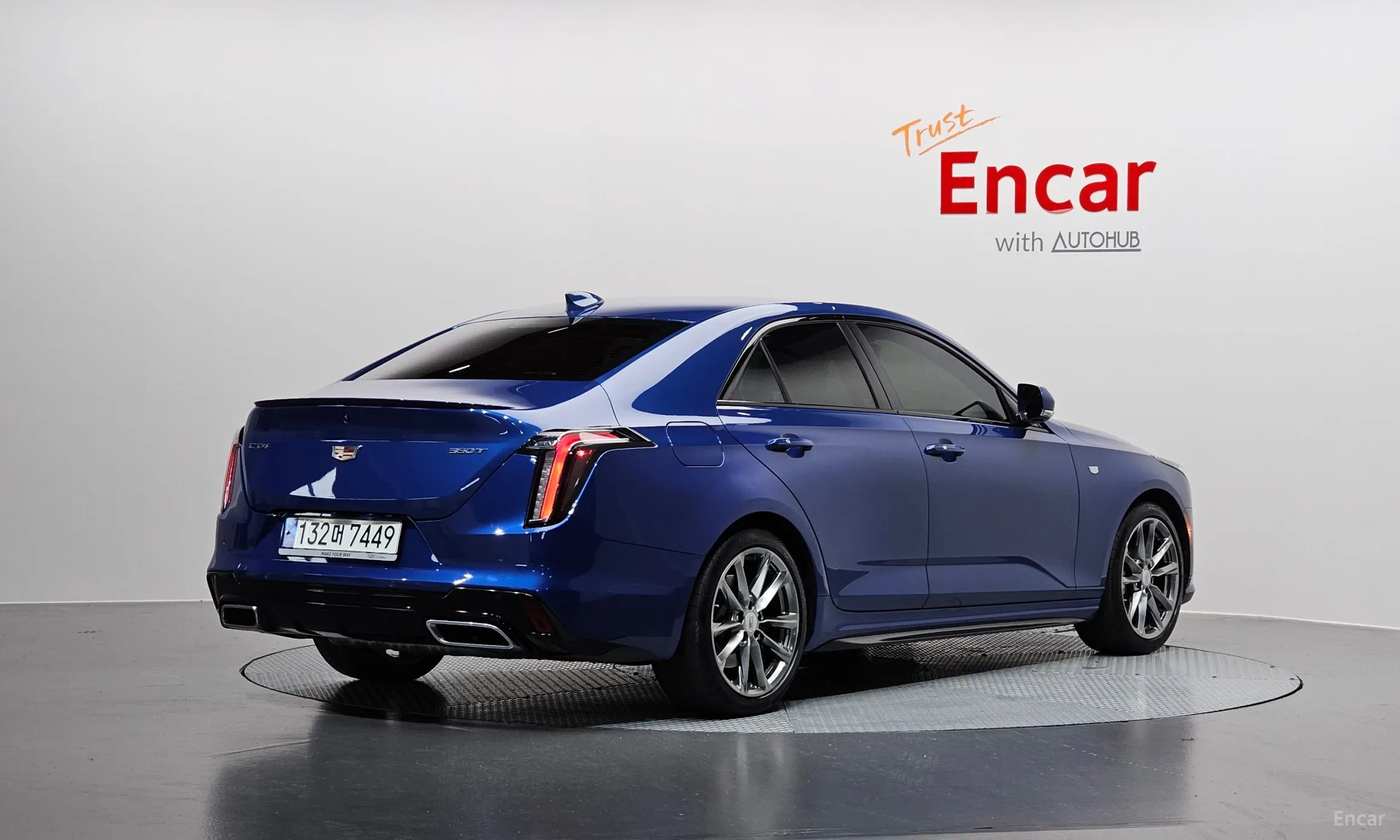 Cadillac CT4 превью 2