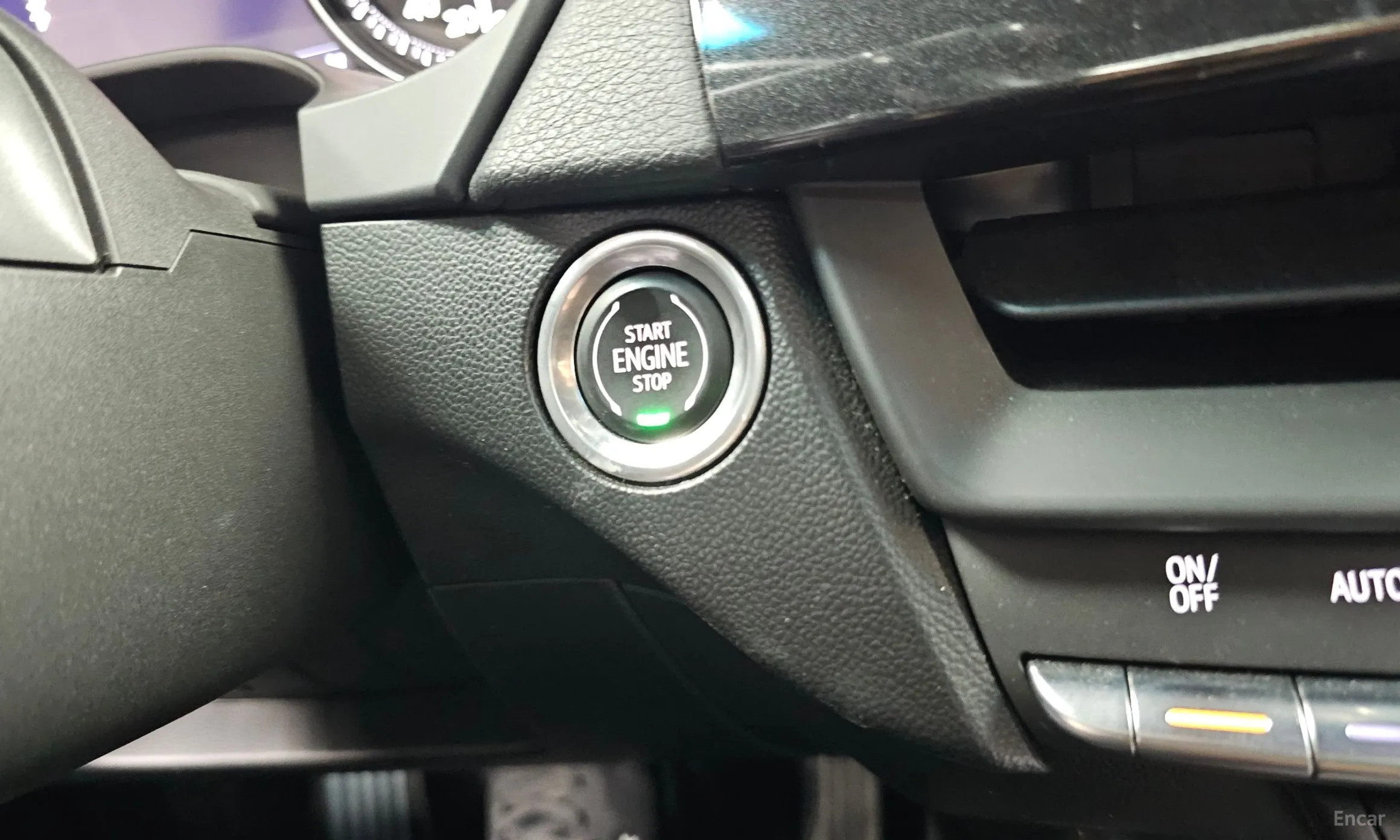 Cadillac CT4 превью 19