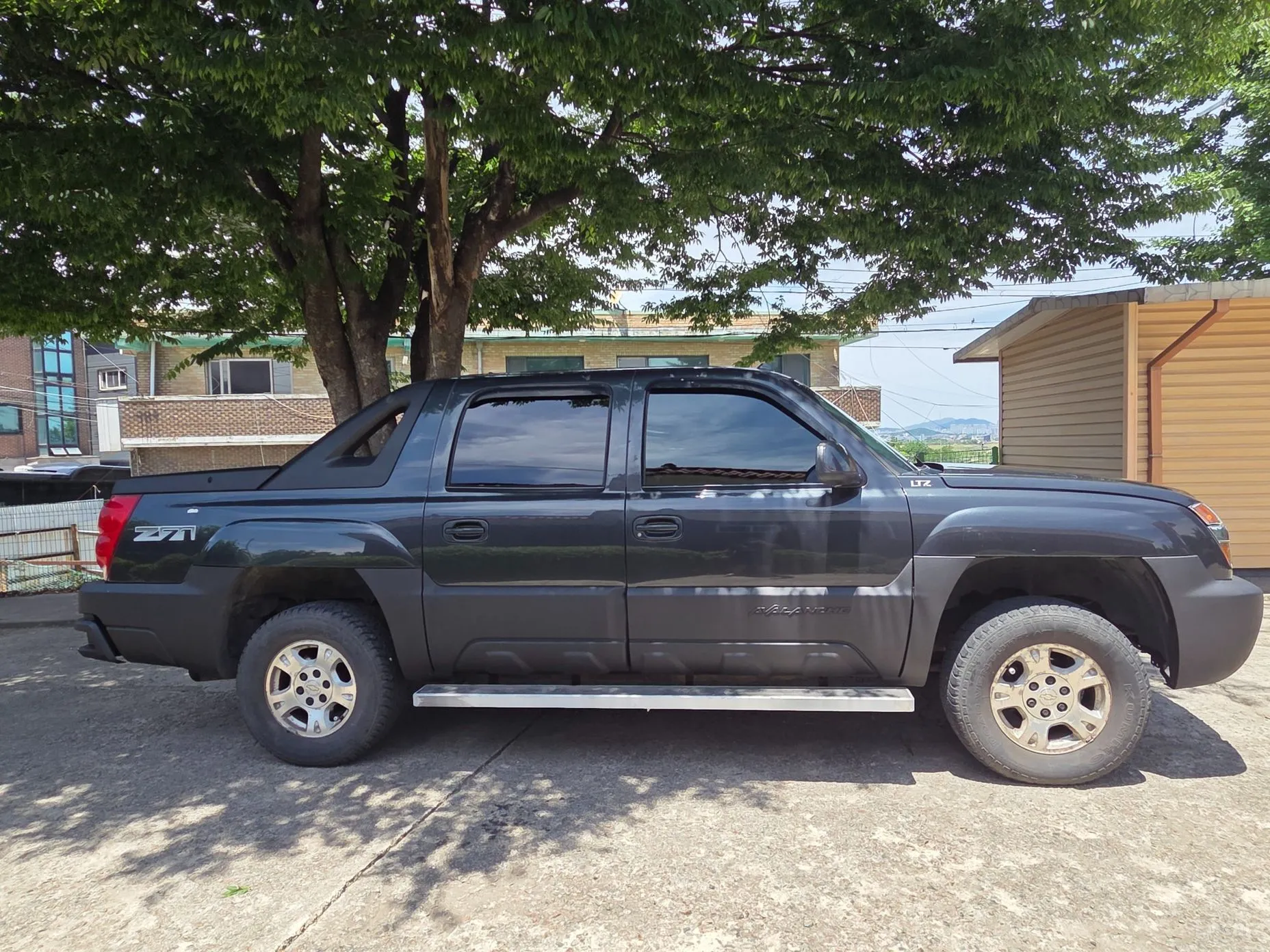 Chevrolet Avalanche превью 7