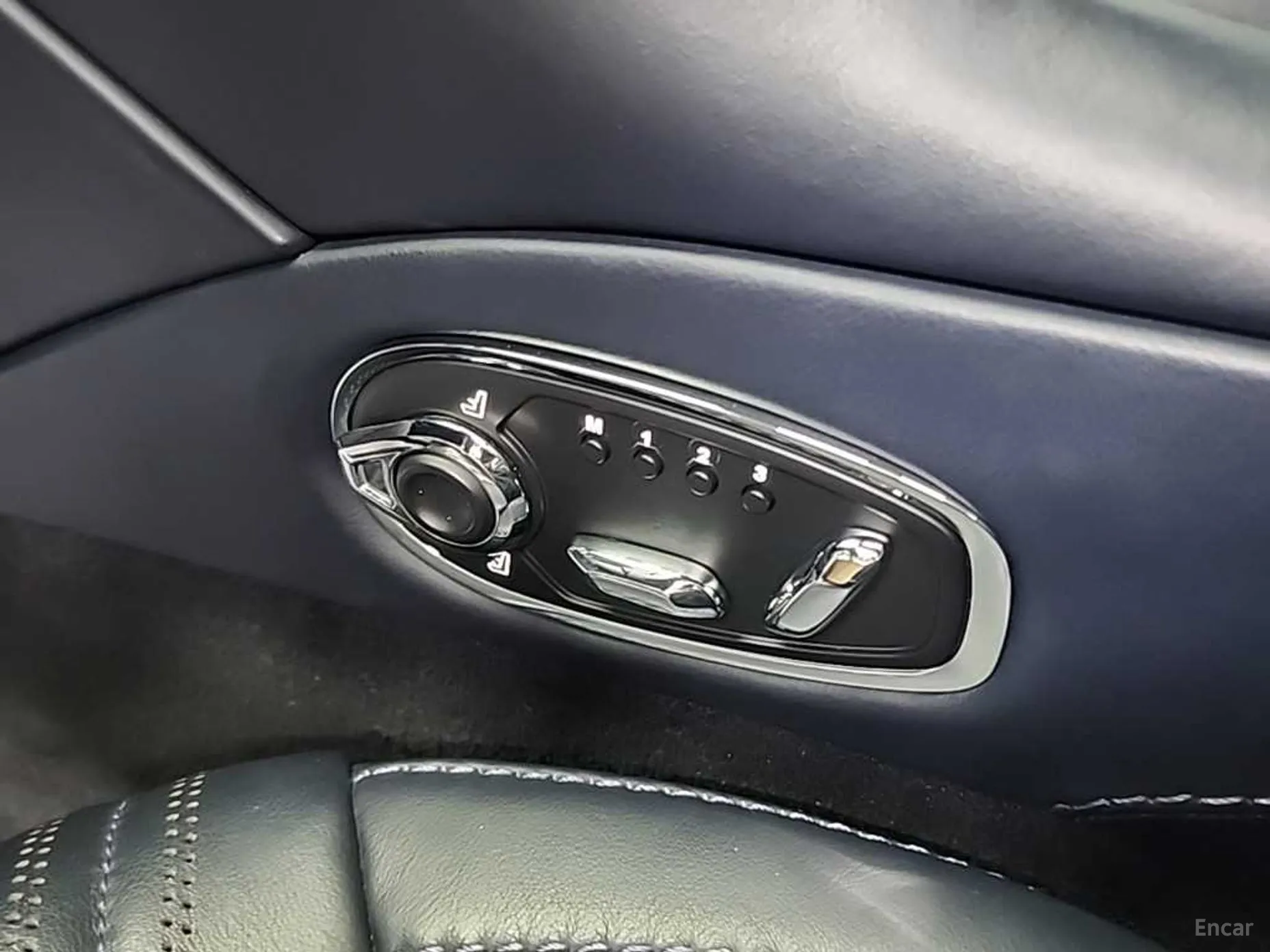 Aston Martin DB11 превью 17