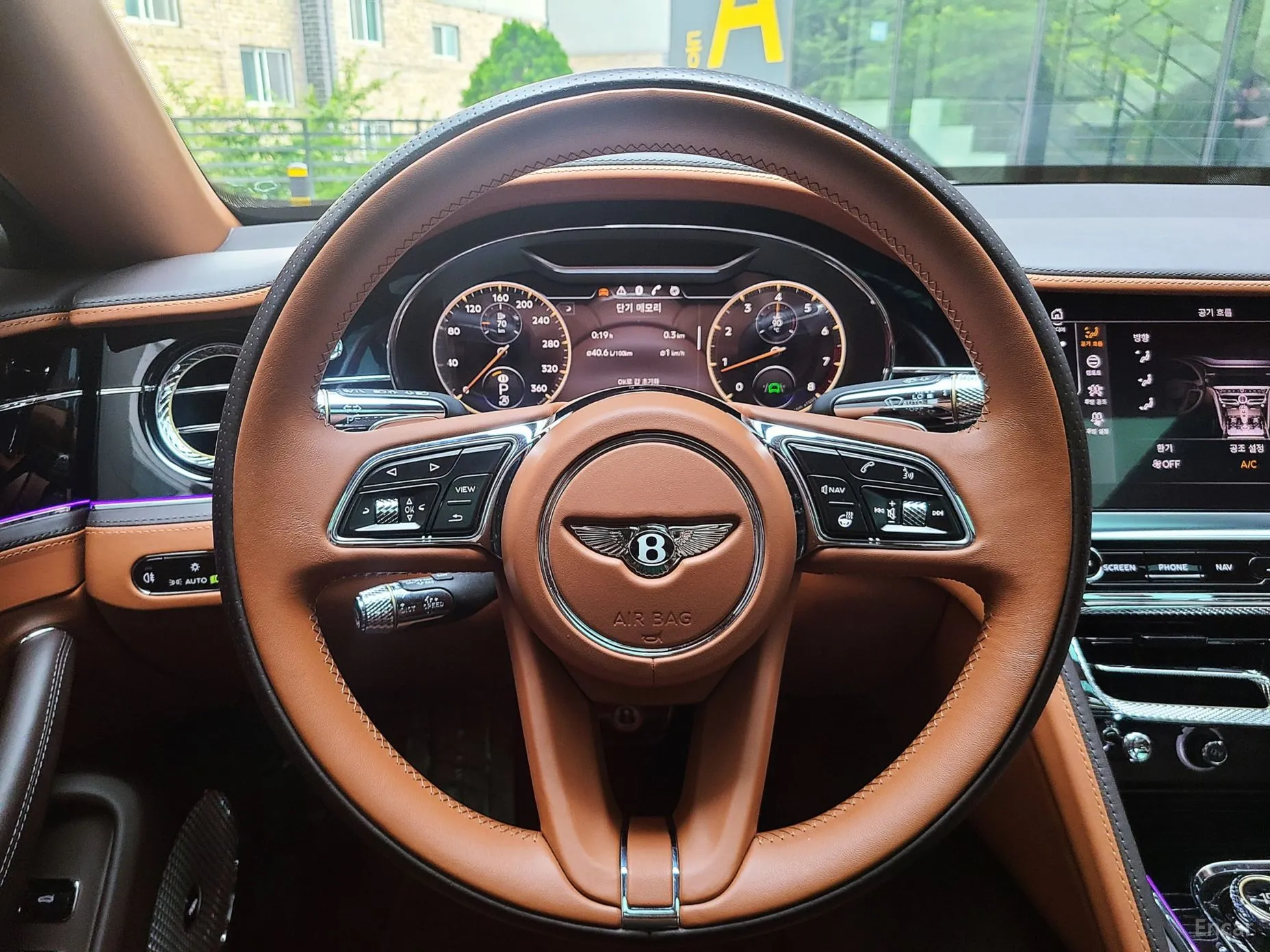 Bentley Flying Spur 3rd Generation превью 7