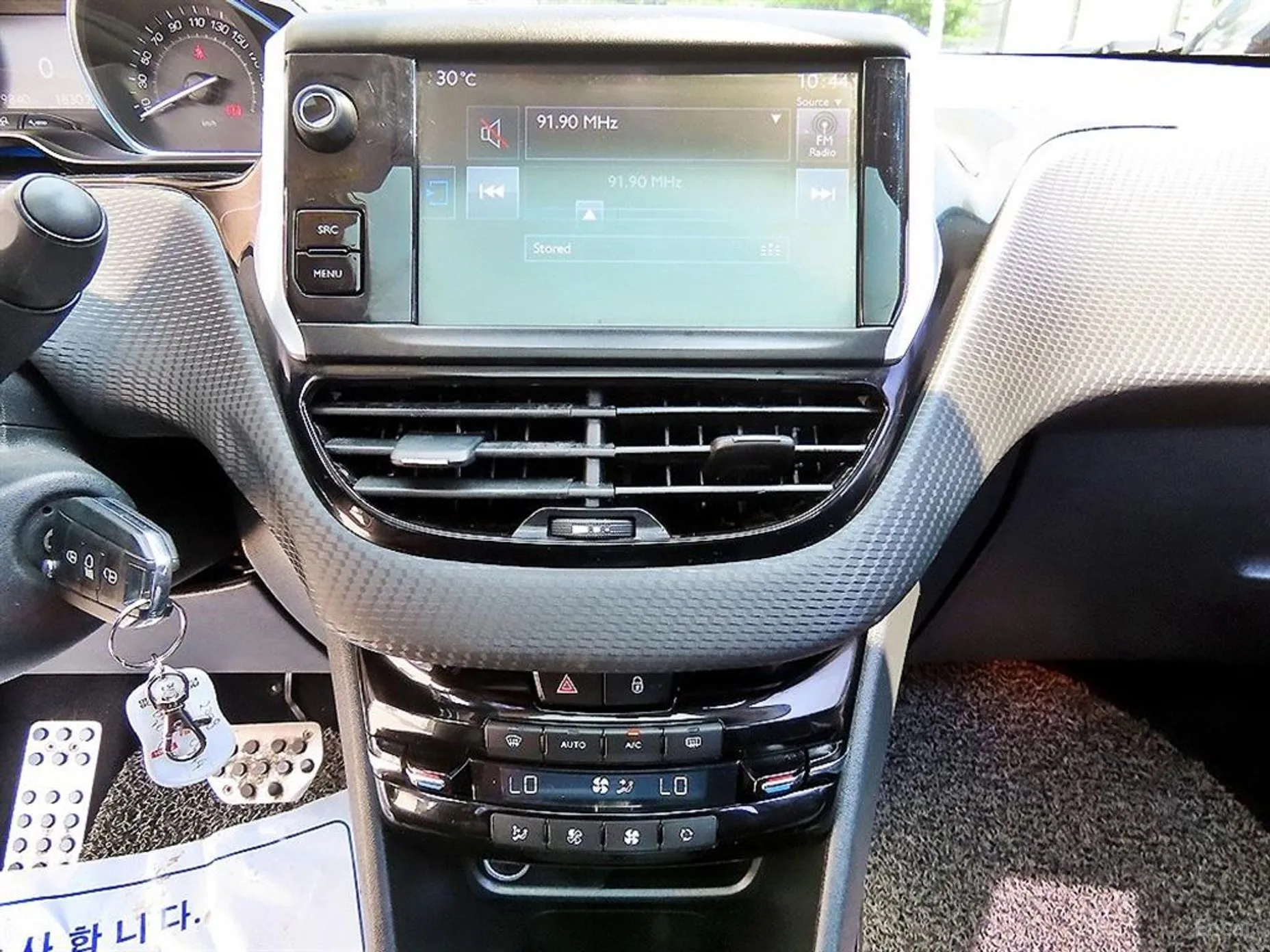 Peugeot 2008. превью 14