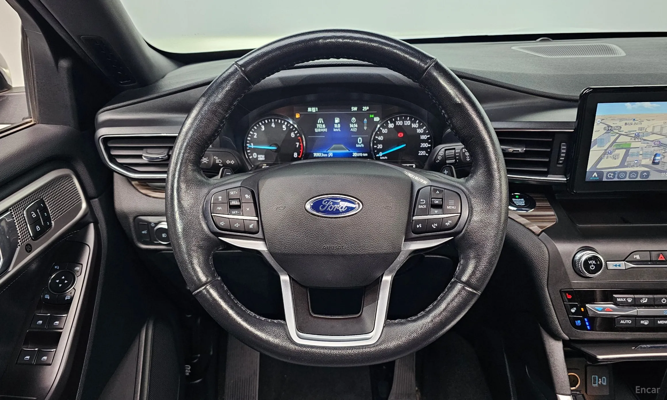 Ford Explorer 6th Generation превью 13