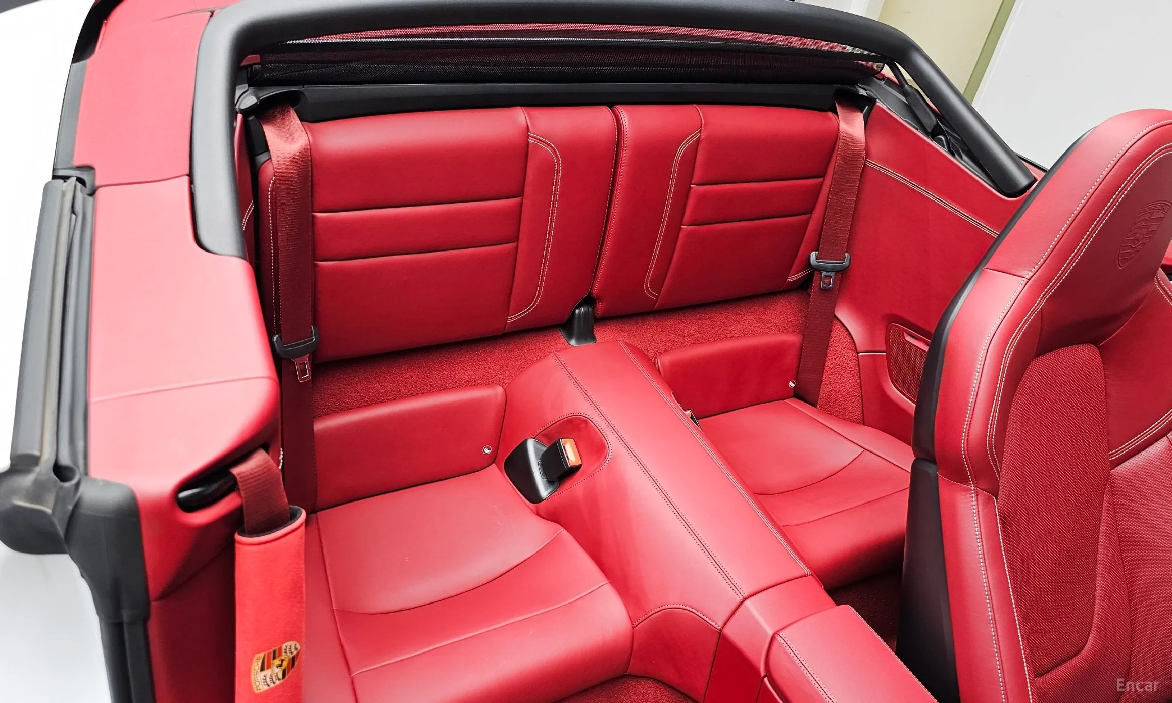 Porsche 911 (992) превью 11