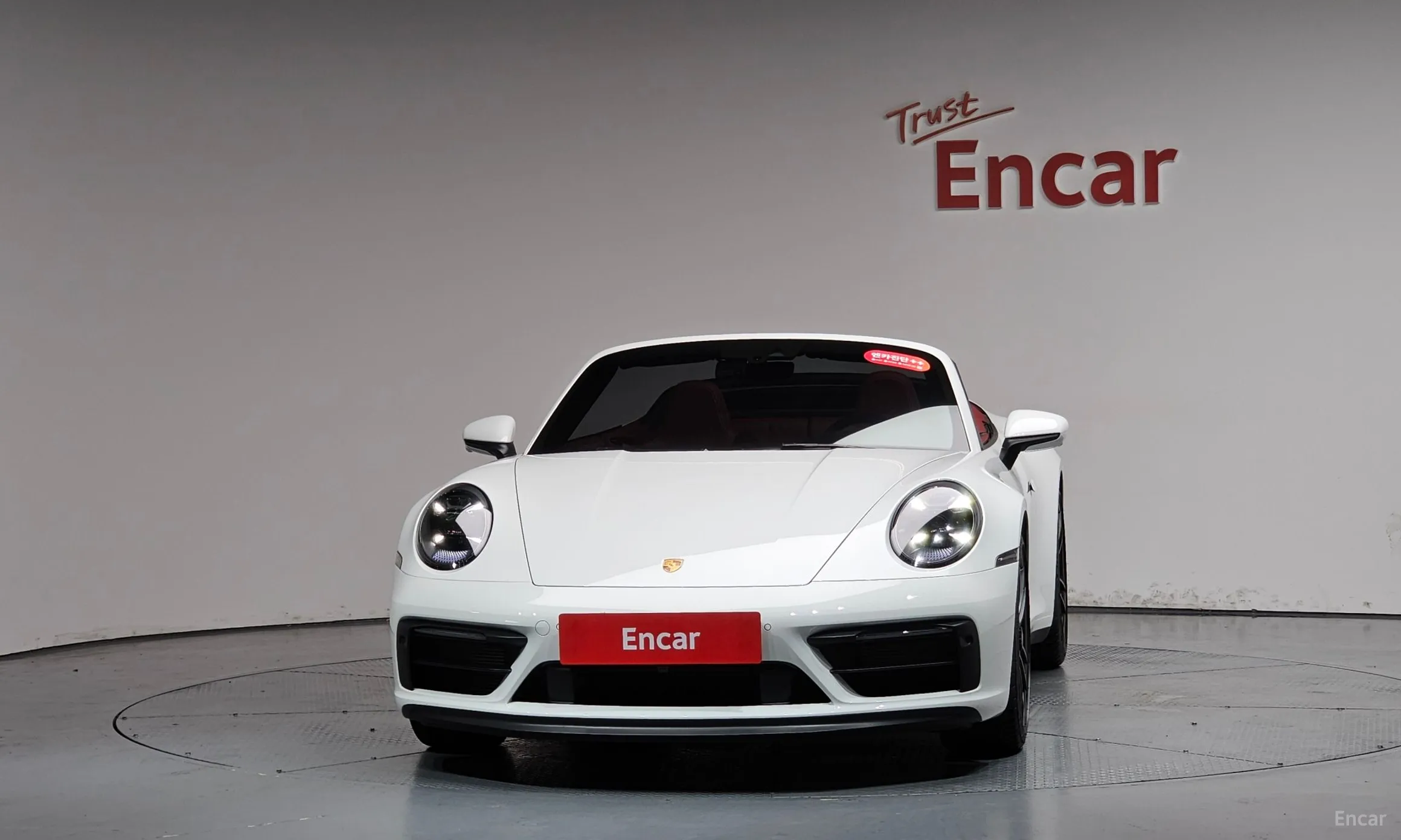 Porsche 911 (992) превью 3
