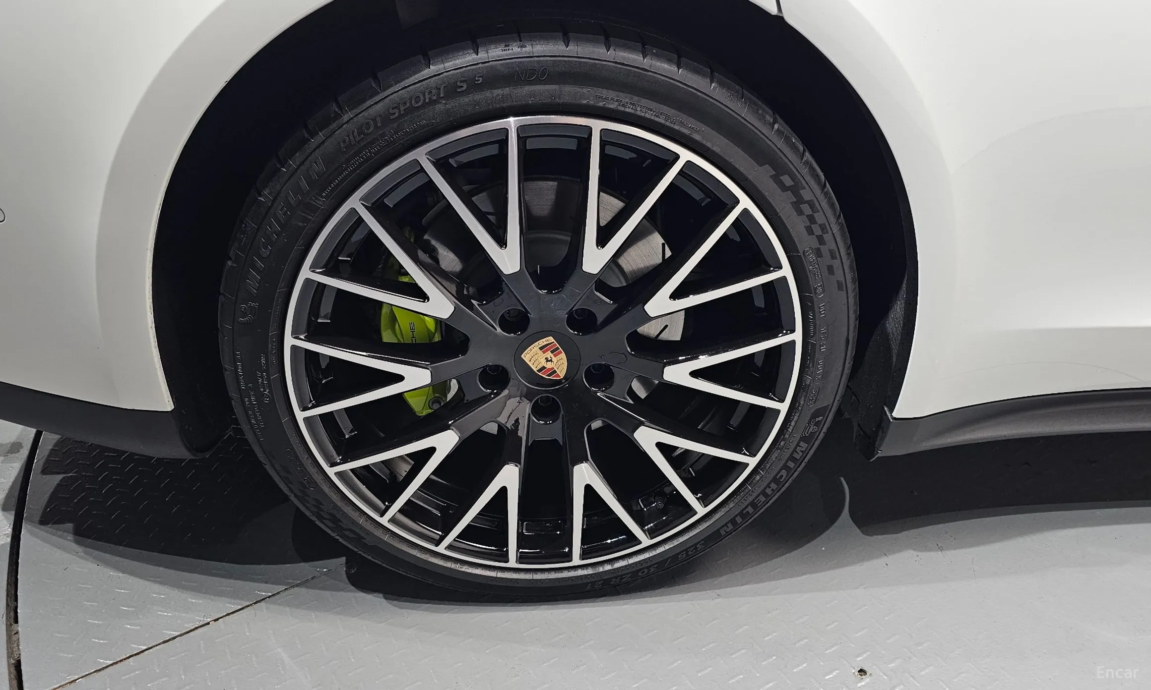 Porsche Panamera (976) превью 5
