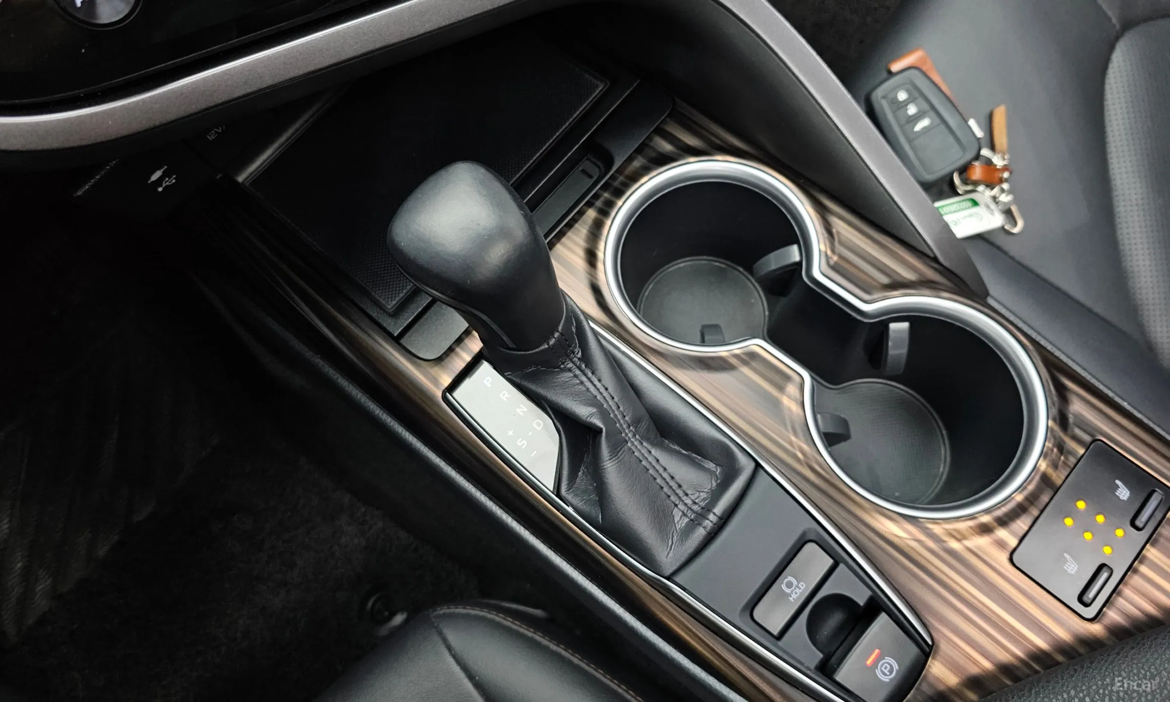 Toyota Camry (XV70) превью 9
