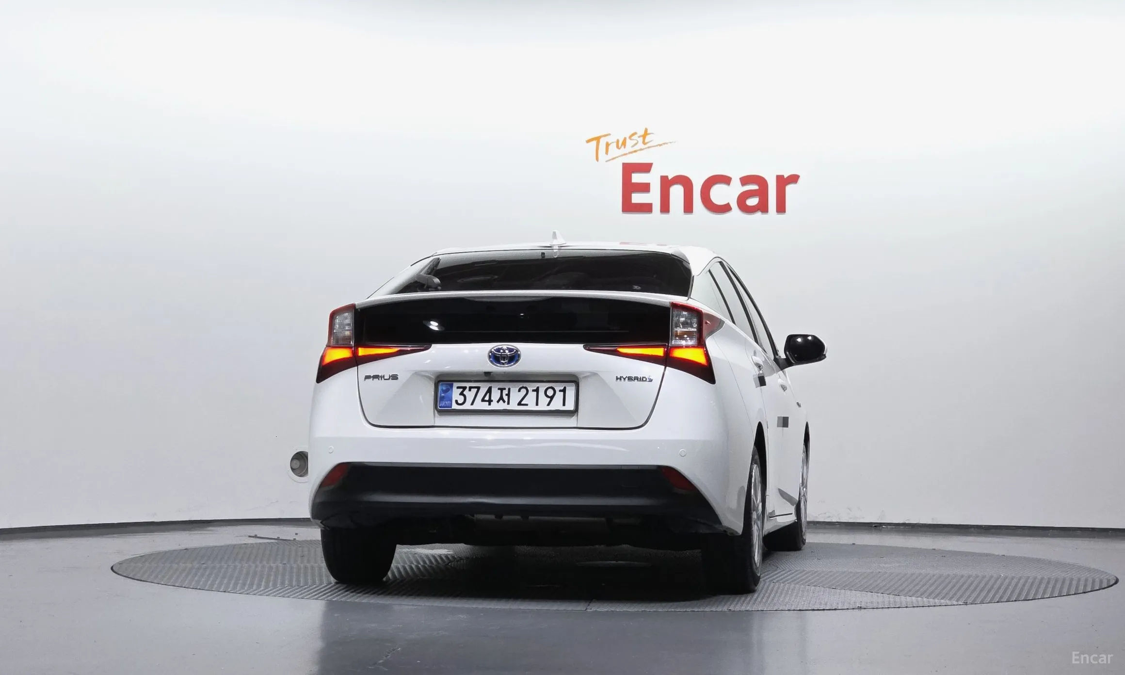 Toyota Prius 4th Generation превью 4